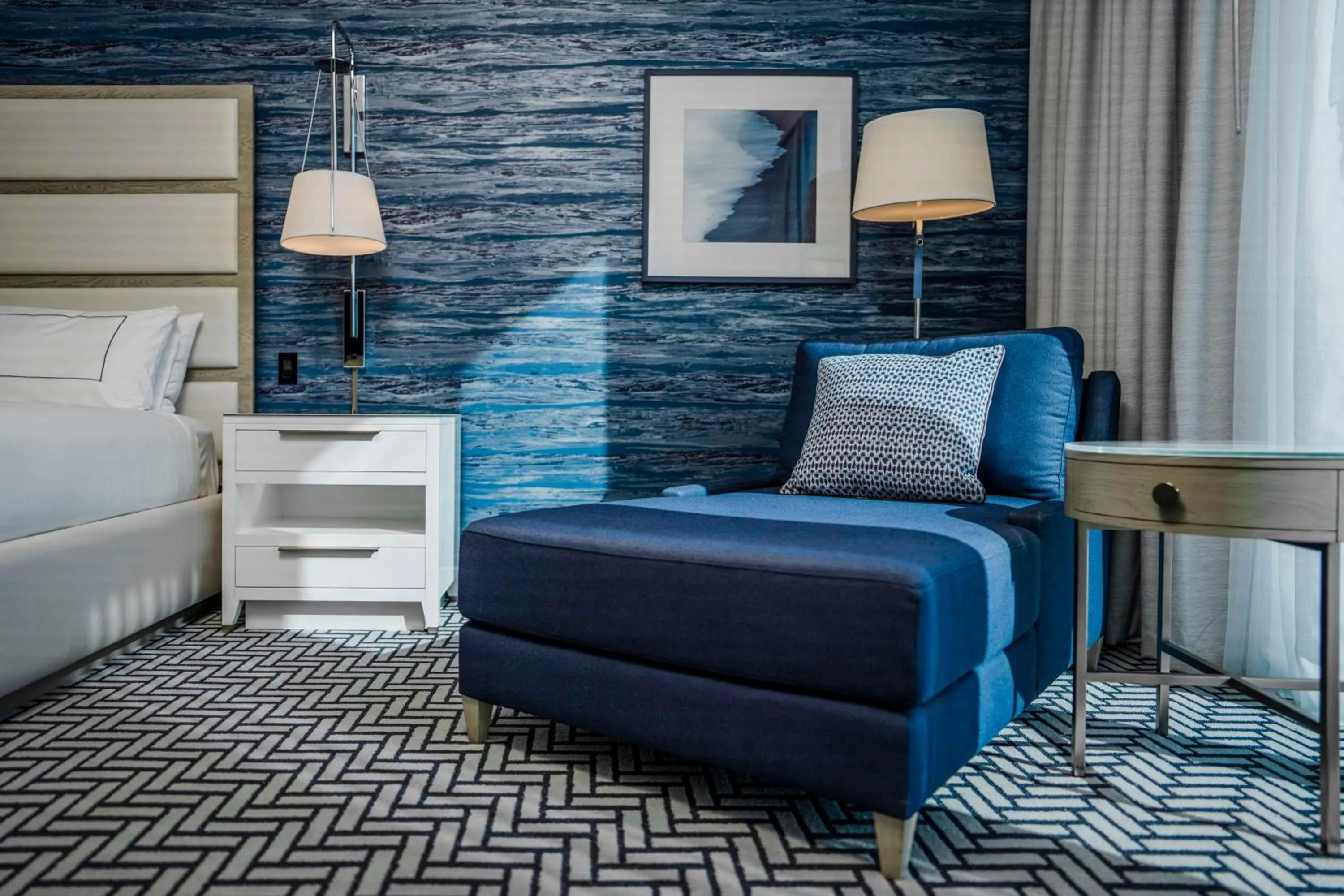 Living room, Bed in Hotel Maren Fort Lauderdale Beach, Curio Collection By Hilton