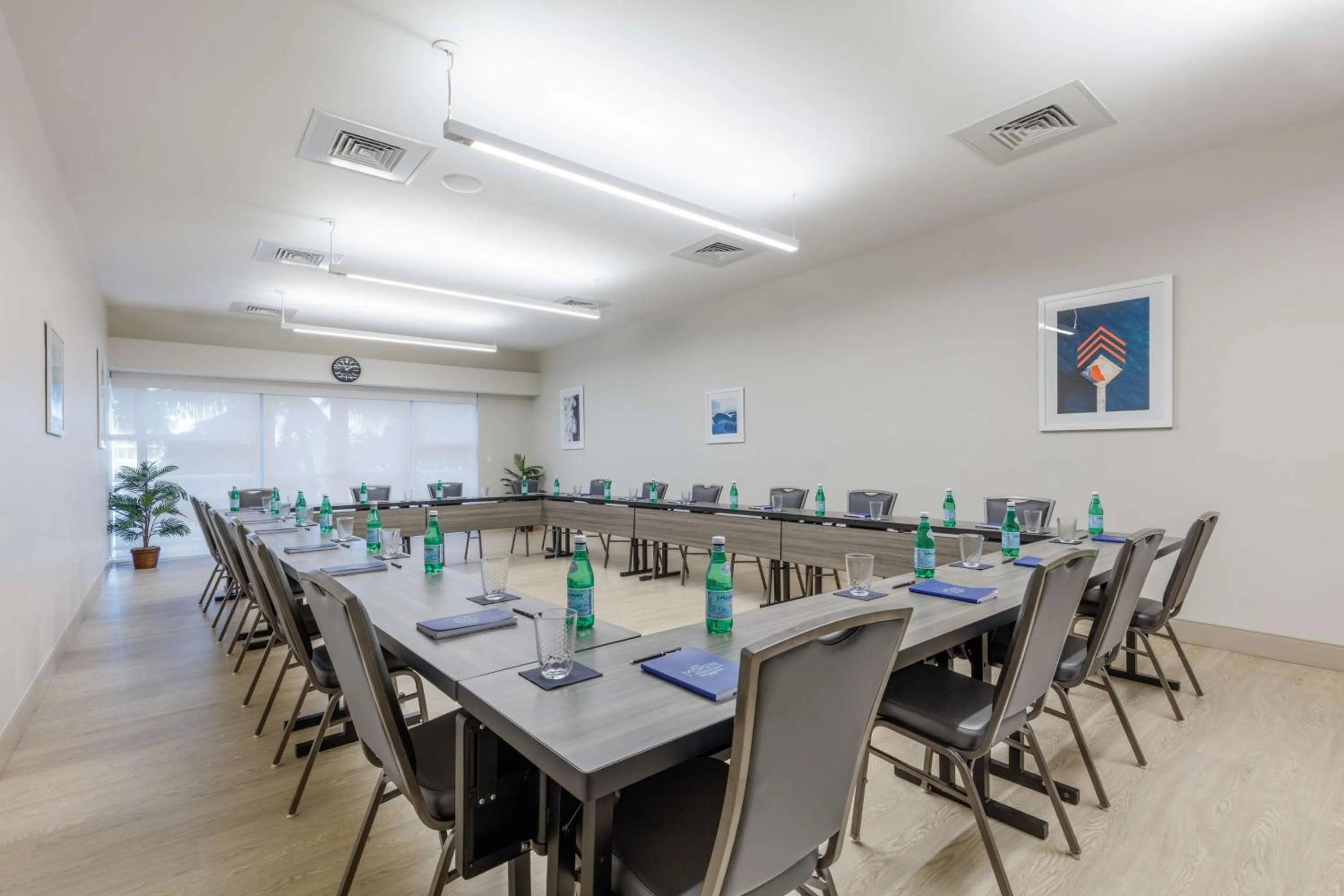 Meeting/conference room in Hotel Maren Fort Lauderdale Beach, Curio Collection By Hilton