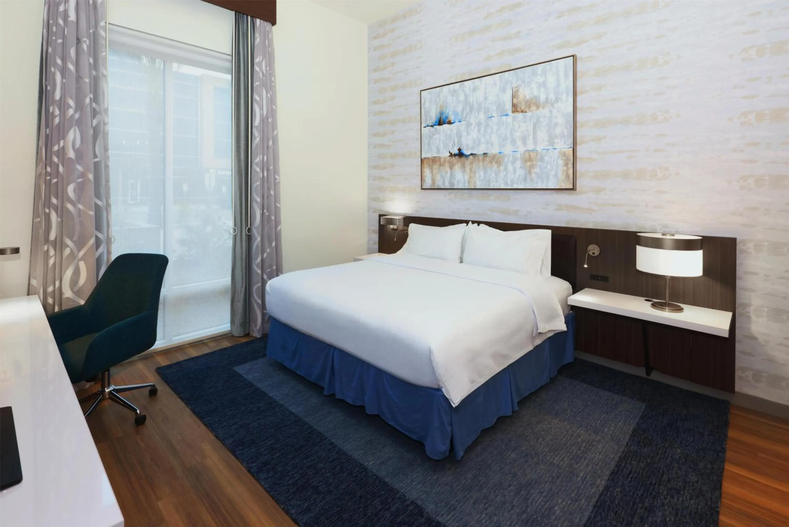 Bed in Hilton Garden Inn Chandler Downtown