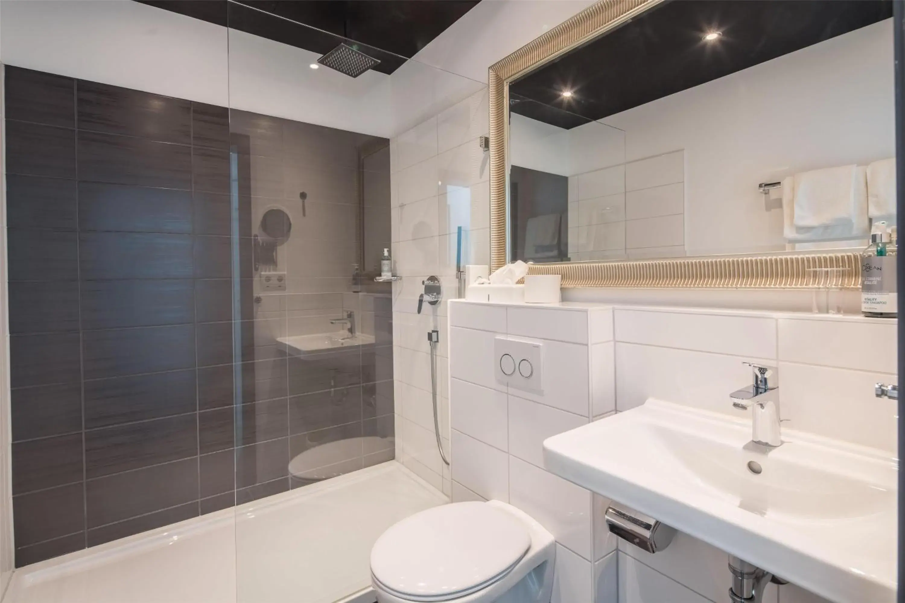 Superior room with Air conditioning or with Balcony in Best Western Hotel Würzburg-Süd Superior room with Air conditioning or with Balcony in Best Western Hotel Würzburg-Süd