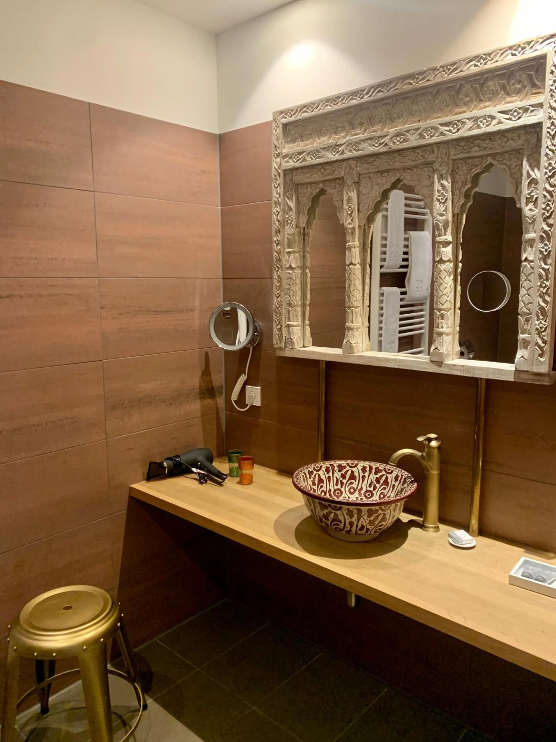 Bathroom in Blackhome Graz I contactless check-in