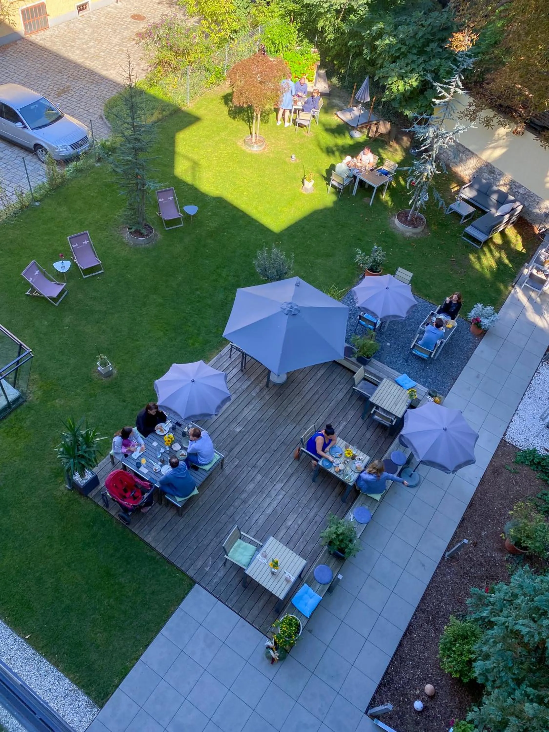 Garden view in Blackhome Graz I contactless check-in