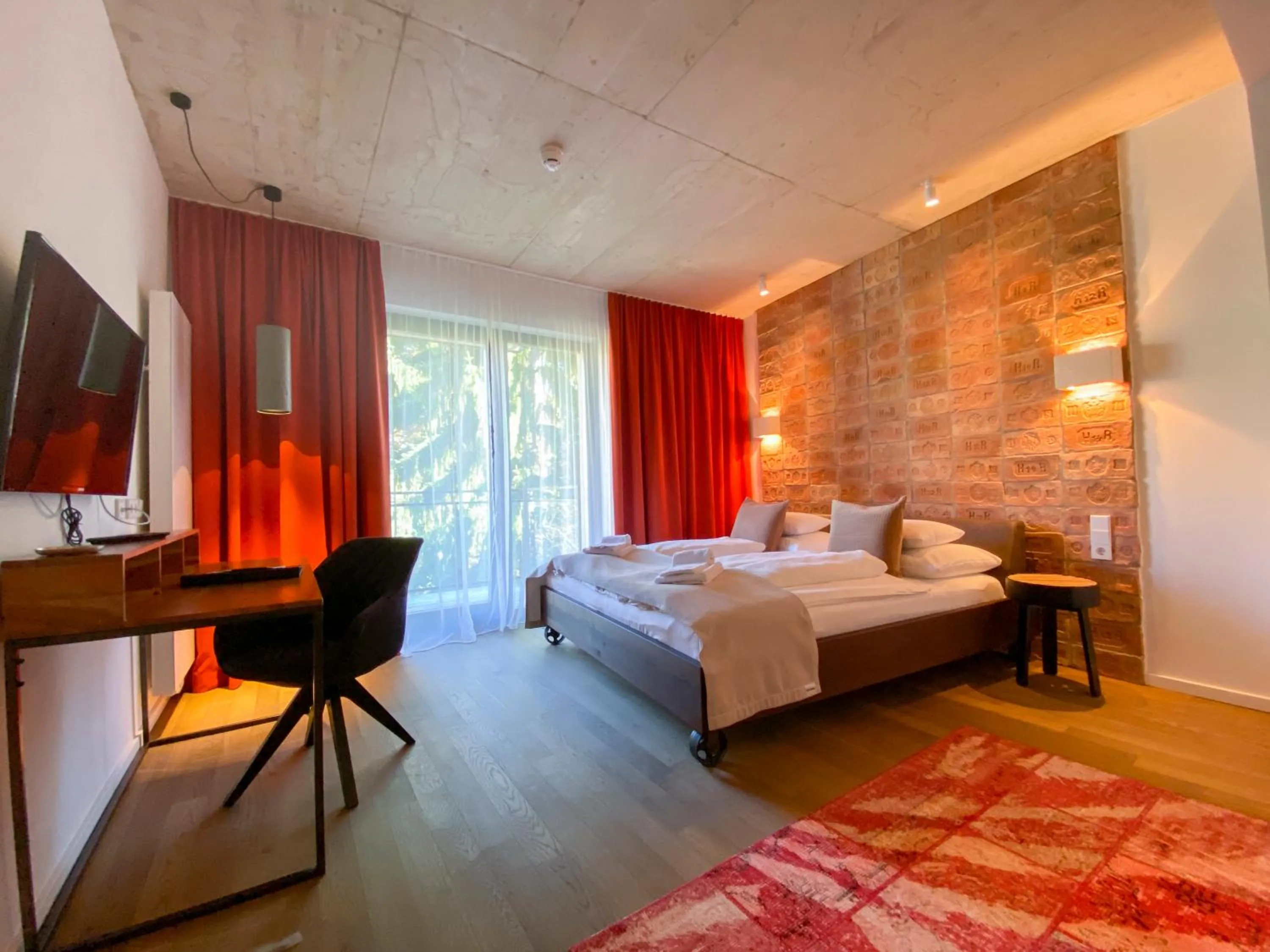 Bedroom, Bed in Blackhome Graz I contactless check-in