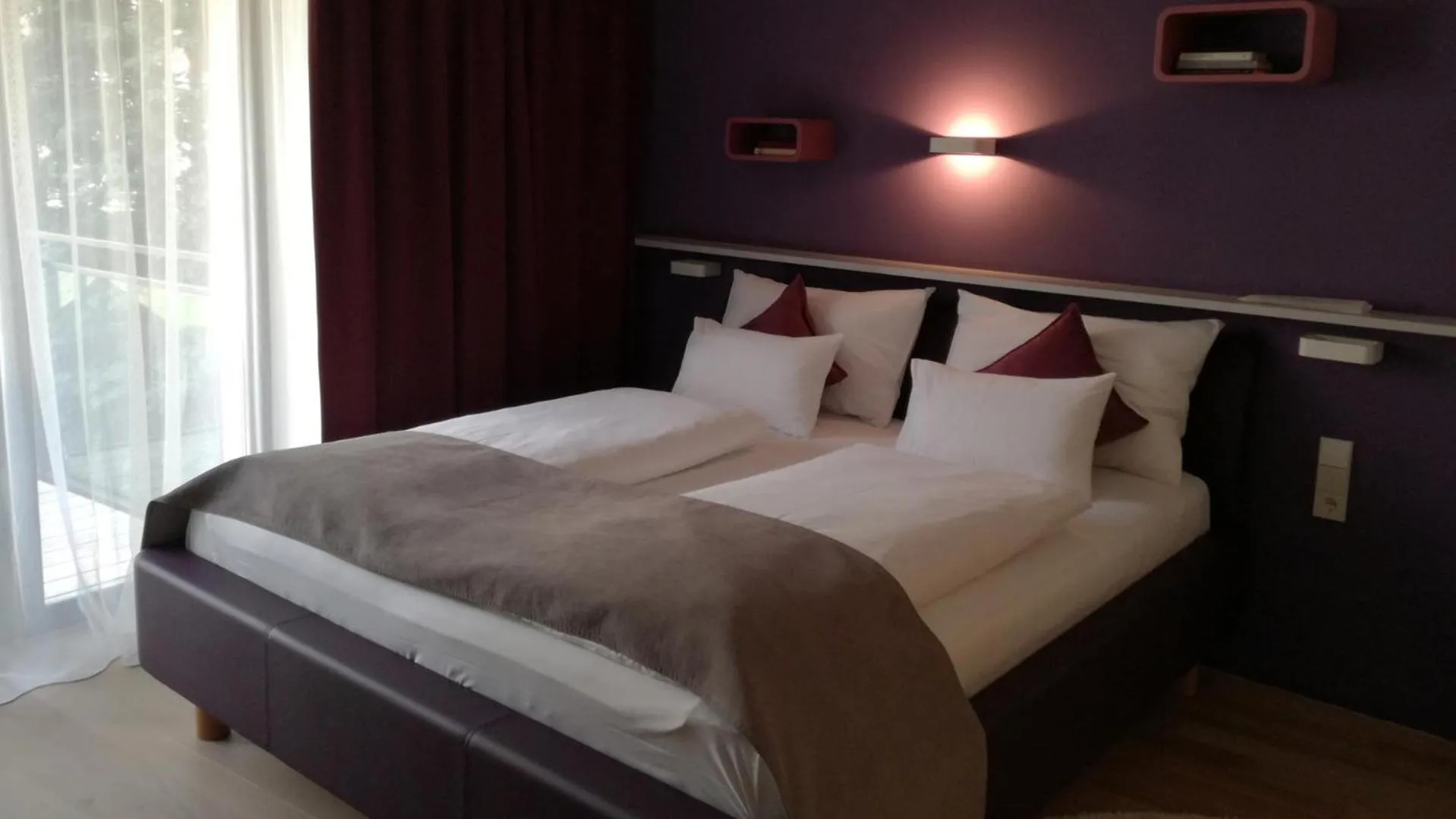 Bed in Blackhome Graz I contactless check-in