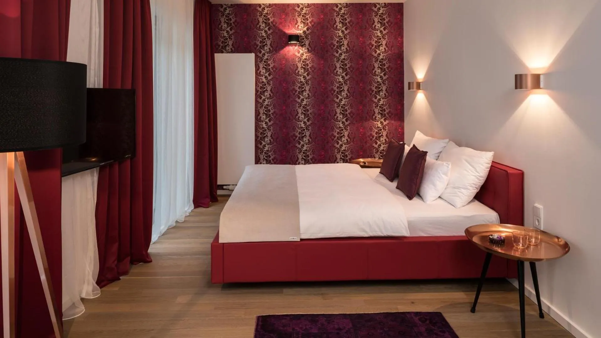 Bed in Blackhome Graz I contactless check-in