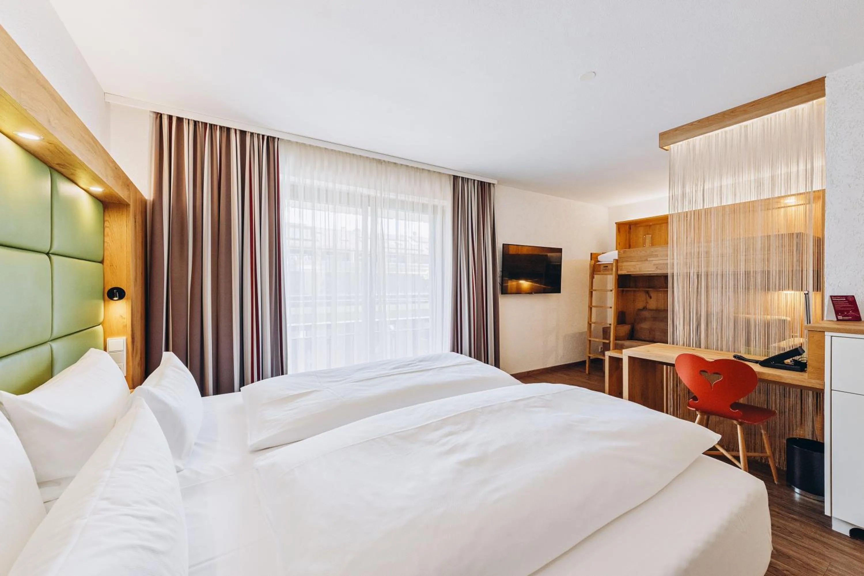 Bed in Obermühle 4*S Boutique Resort