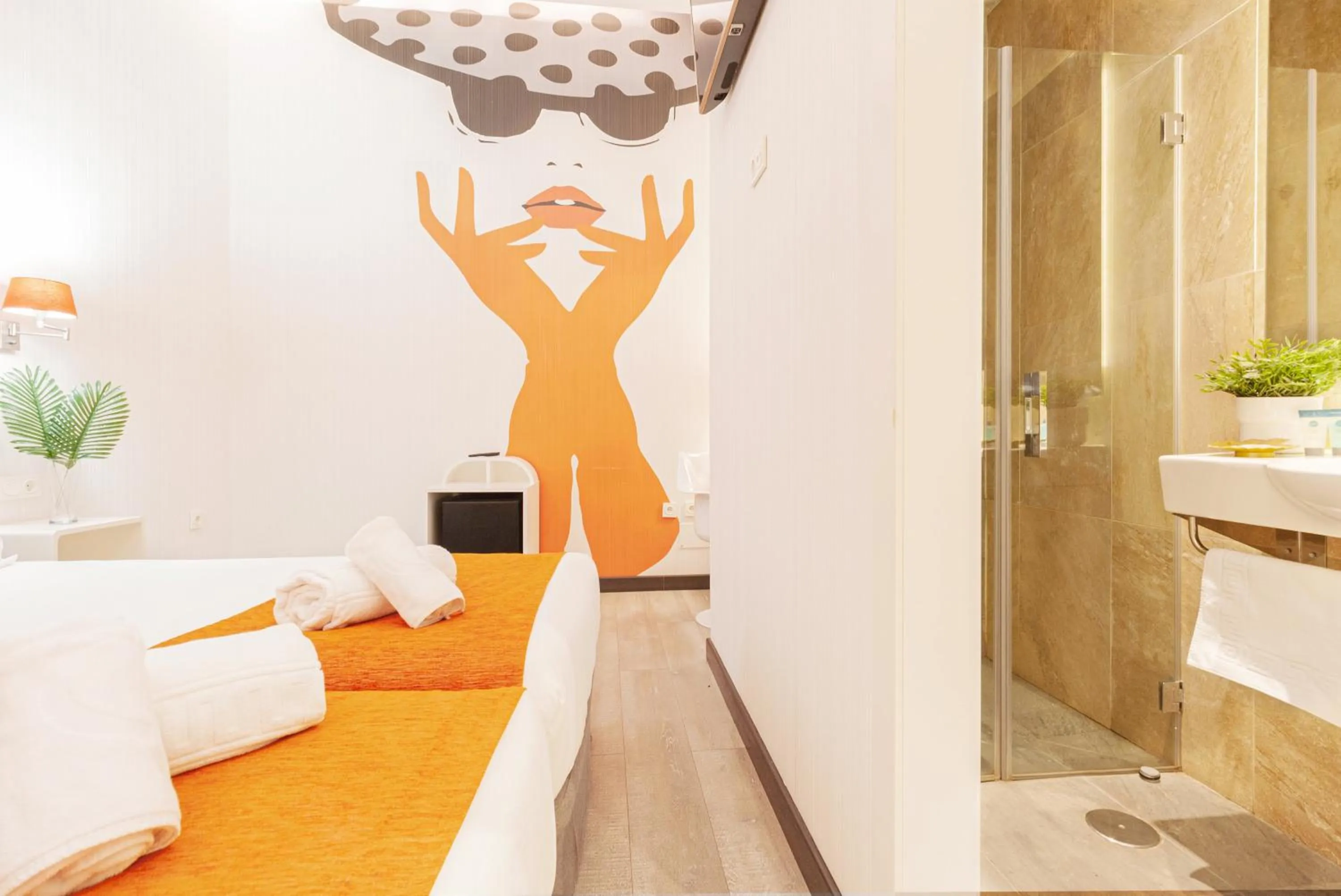 Bed in Oh Nice Revellin Ceuta