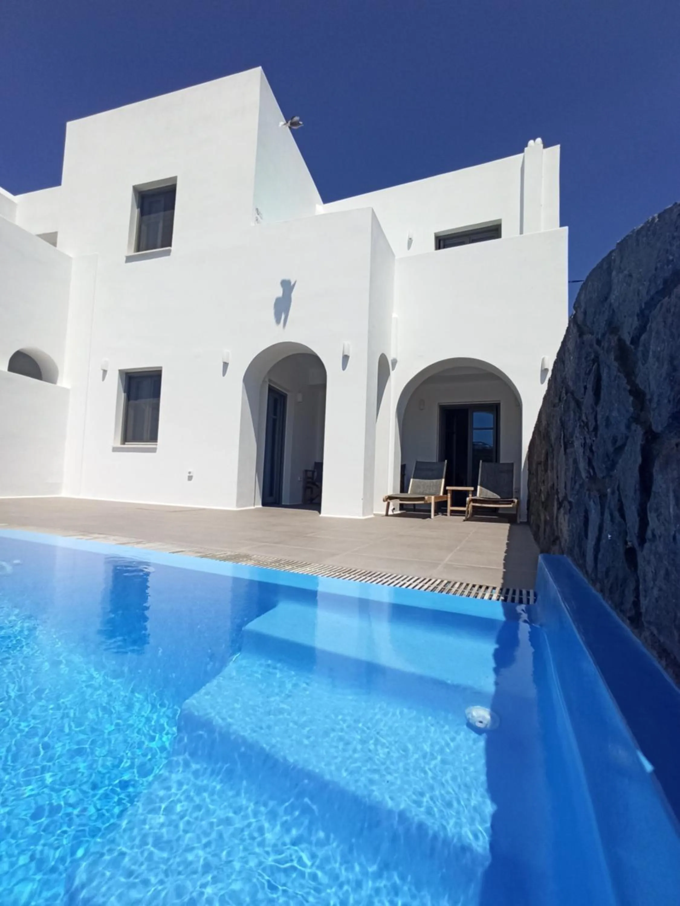 Property building in Amphitrite Suites Santorini