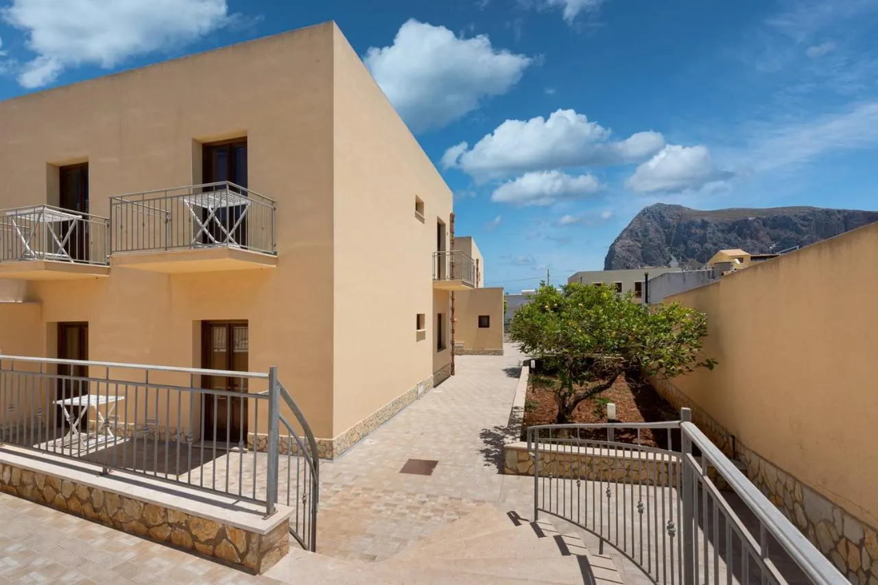 Property building in Case vacanza Al Paradise