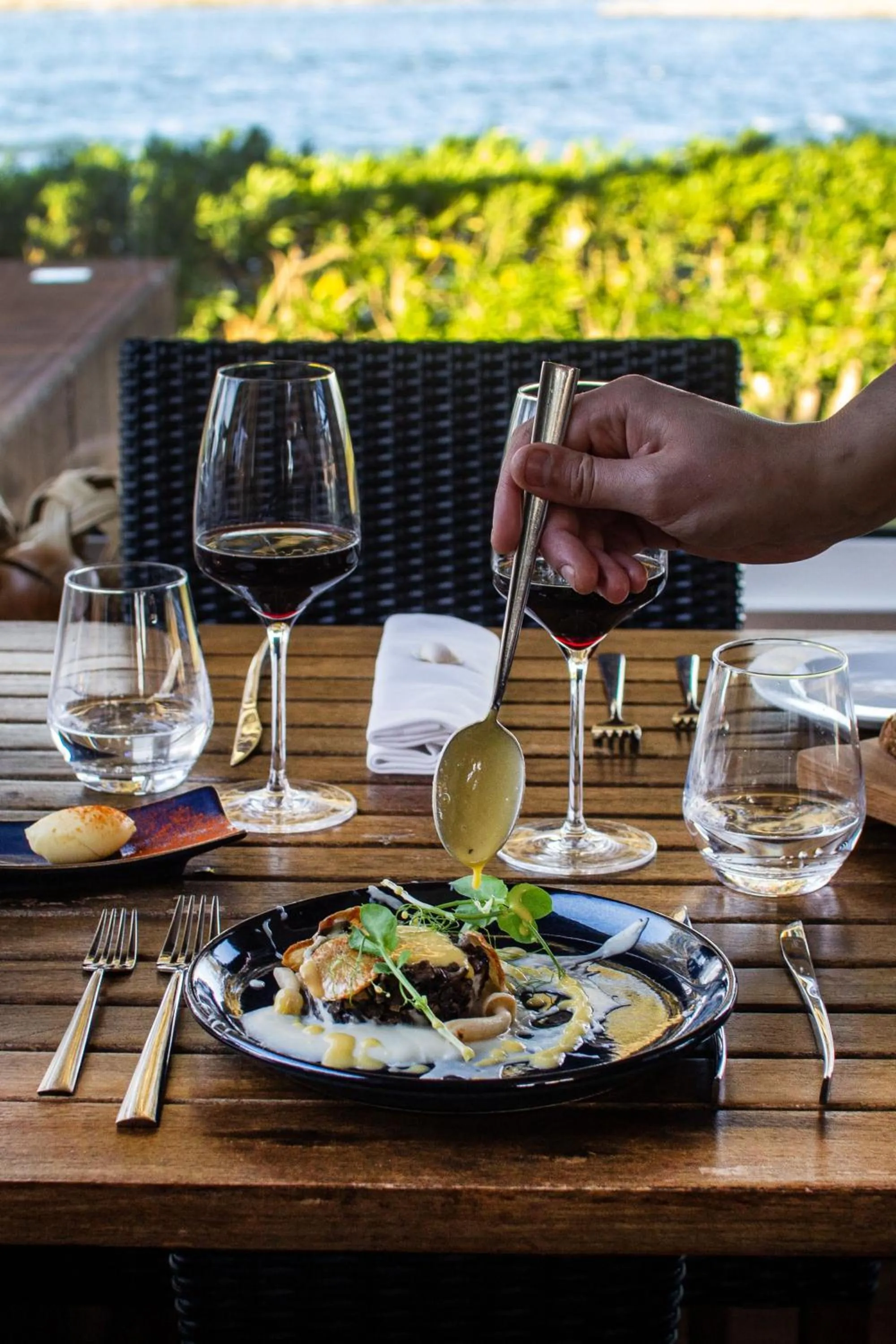 Restaurant/places to eat in Sense of Ofir