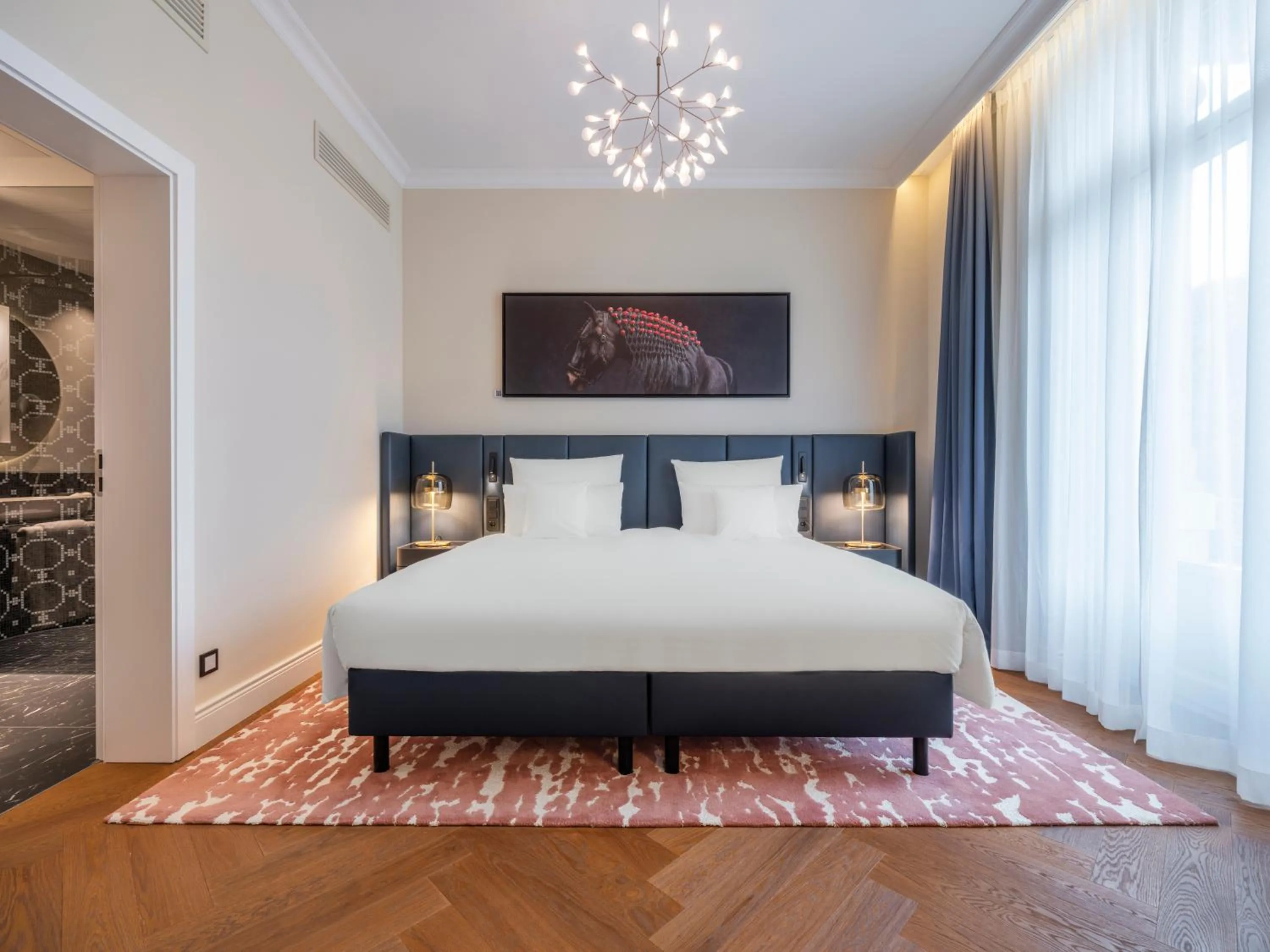 Photo of the whole room, Bed in Steigenberger Icon Europäischer Hof Baden Baden