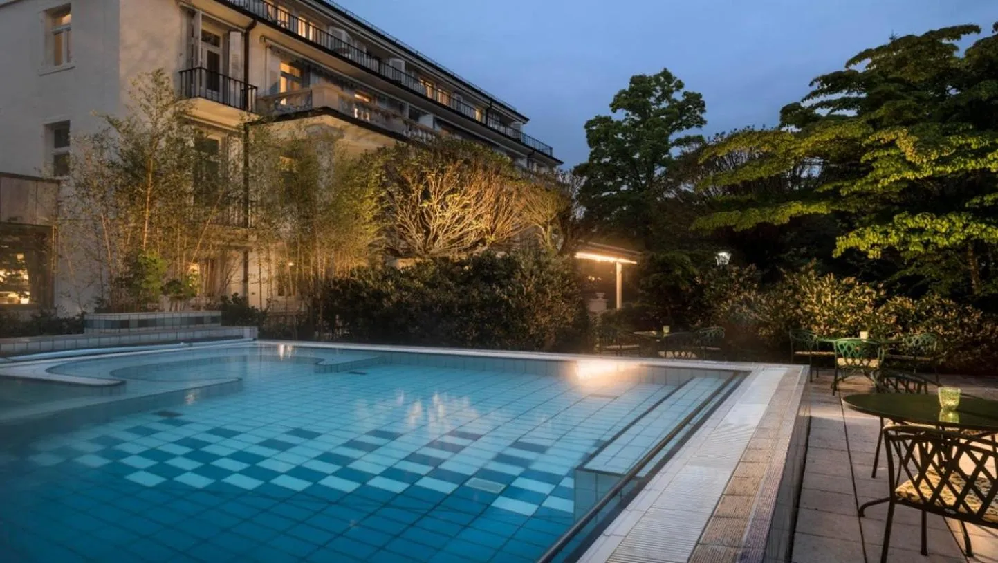 Swimming pool in Badischer Hof Baden-Baden - Leonardo Limited Edition