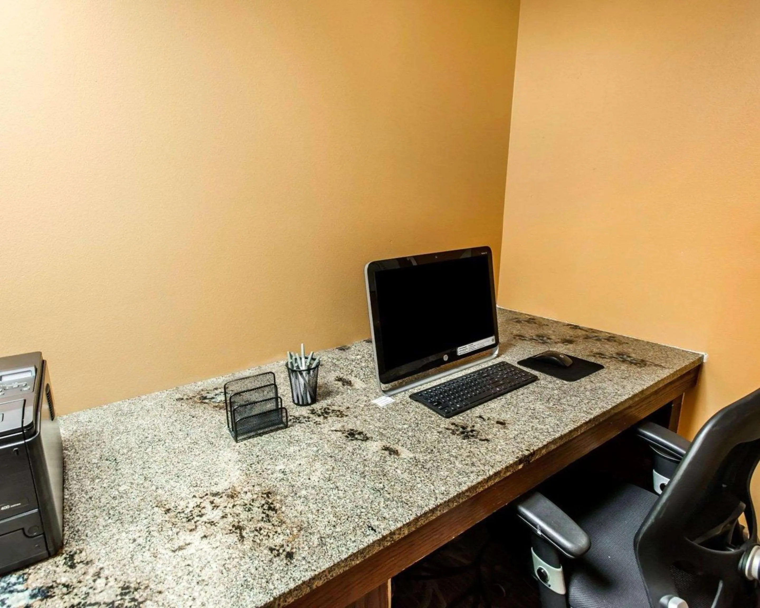 Business facilities in Quality Inn and Conference Center Greeley Downtown