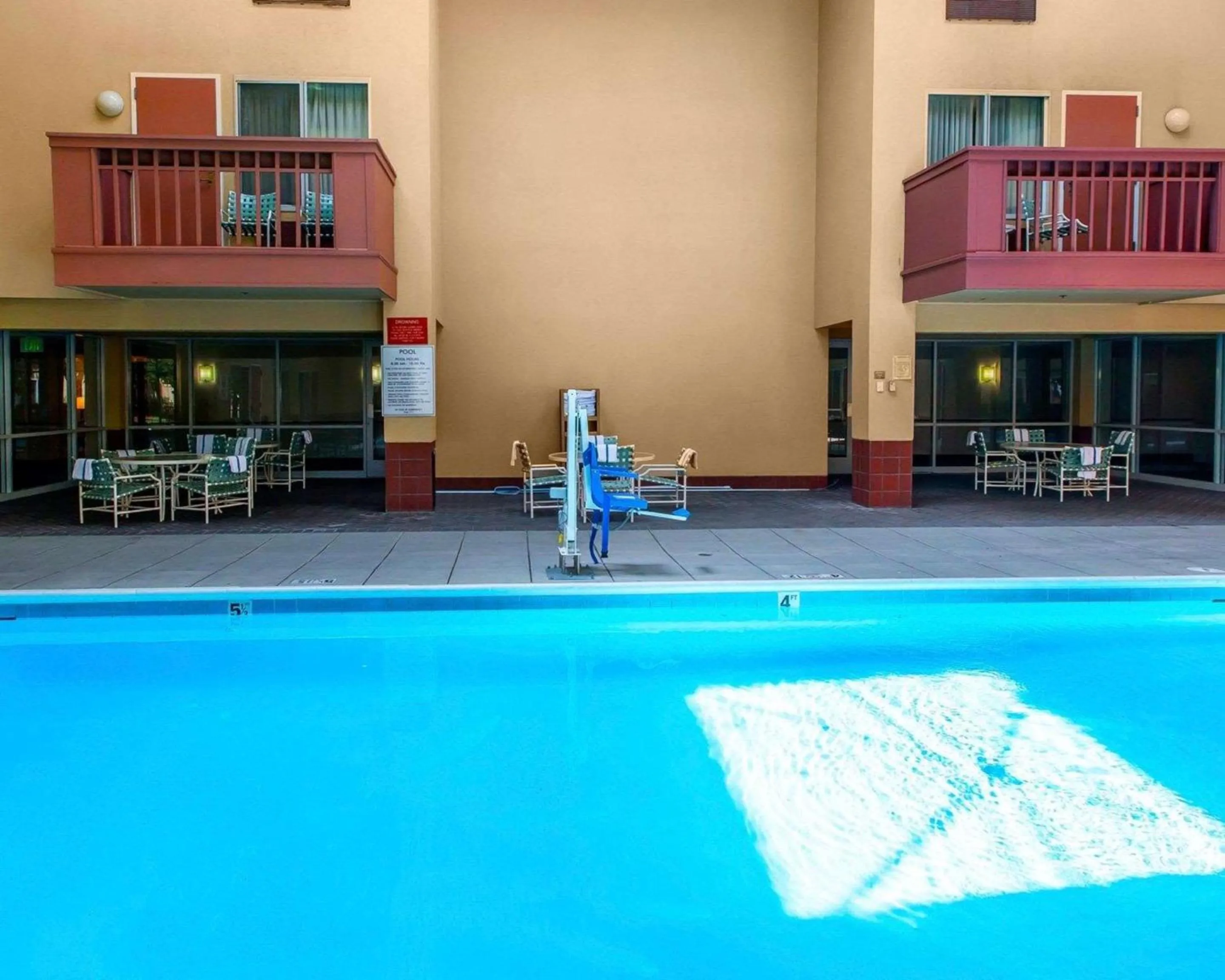 Swimming pool in Quality Inn and Conference Center Greeley Downtown
