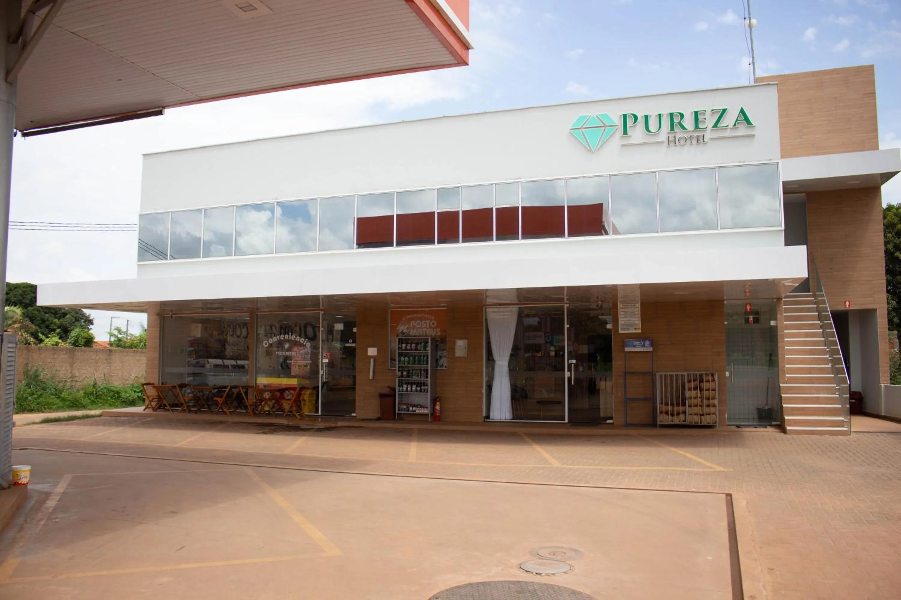 Property building in Pureza Hotel