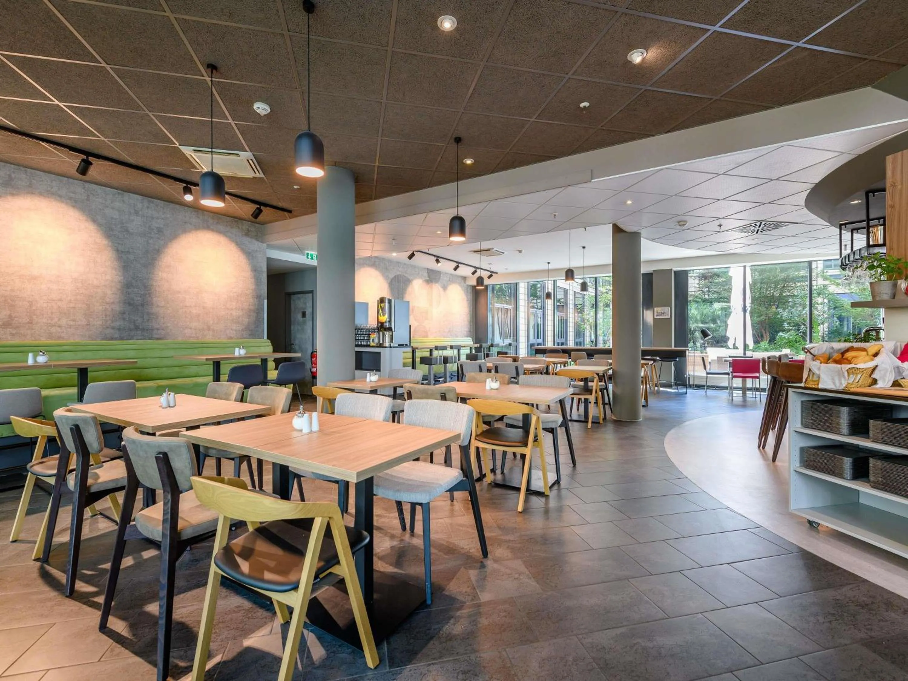 Breakfast in Novotel Suites München Parkstadt Schwabing