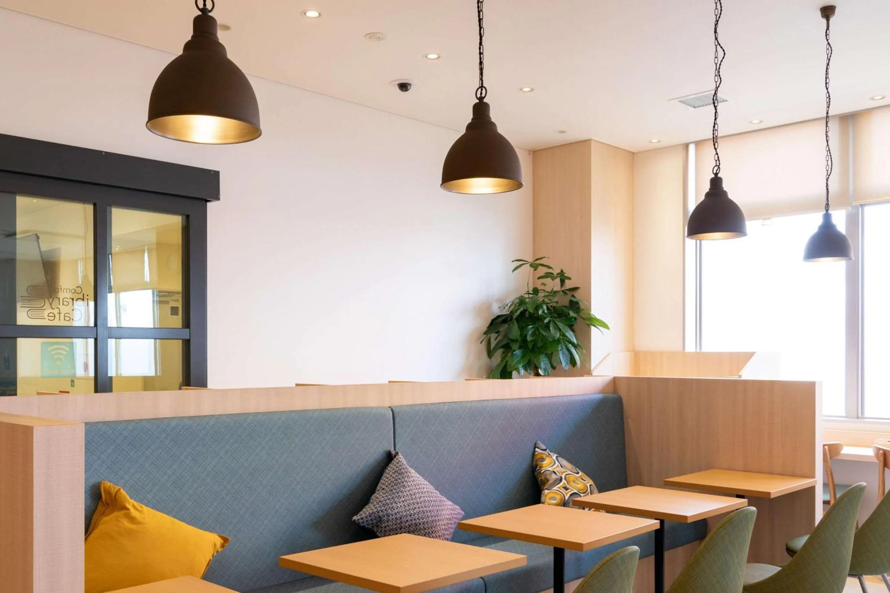 Breakfast in Comfort Hotel Kochi