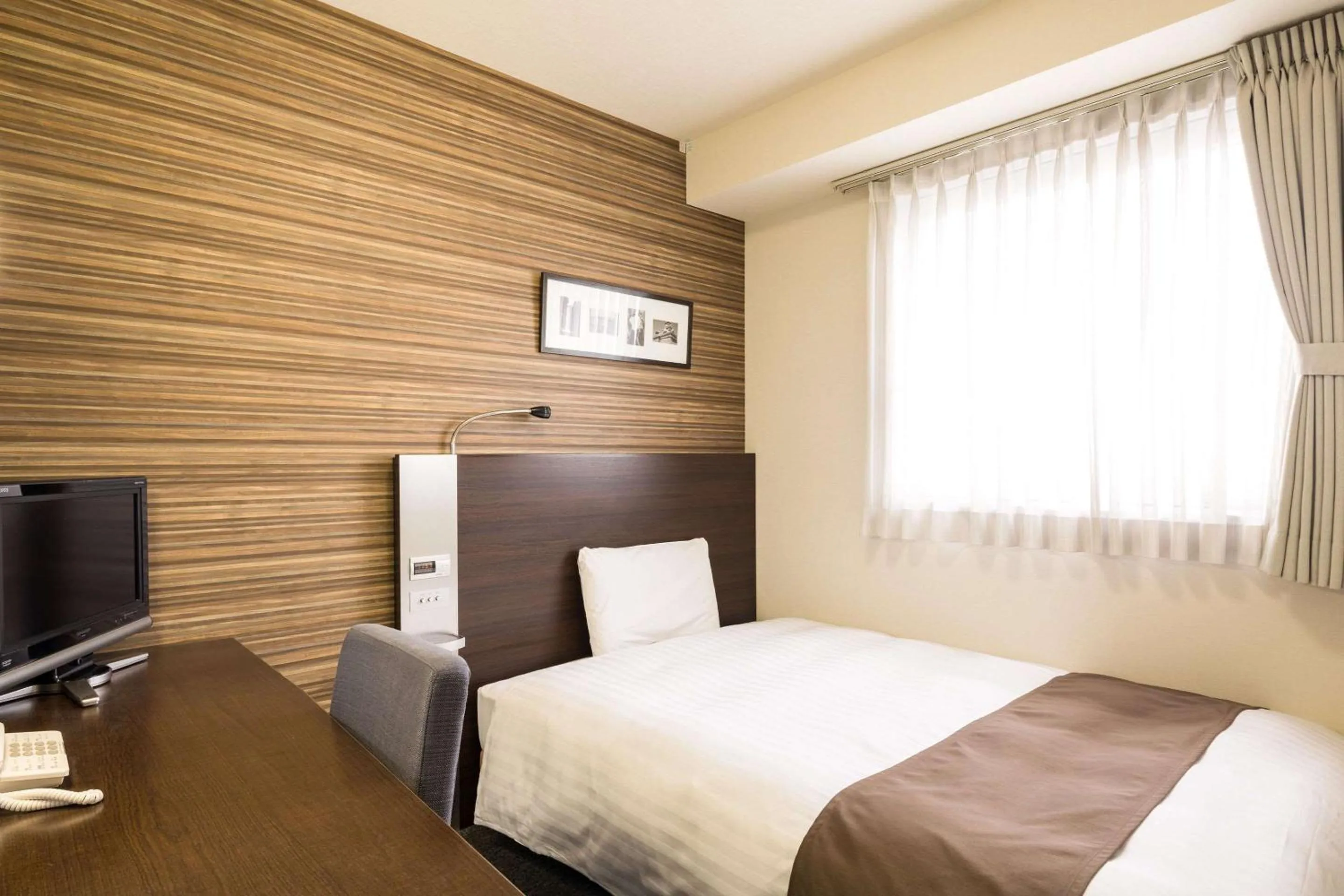 Double Room - single occupancy - Non-Smoking  in Comfort Hotel Kumamoto Shinshigai