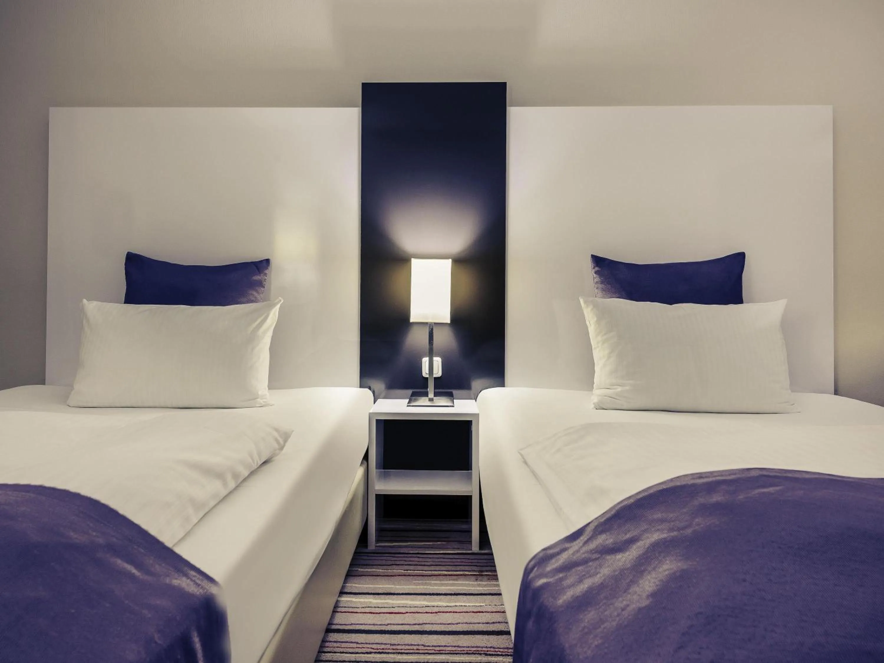 Bedroom, Bed in Mercure Hotel Wiesbaden City