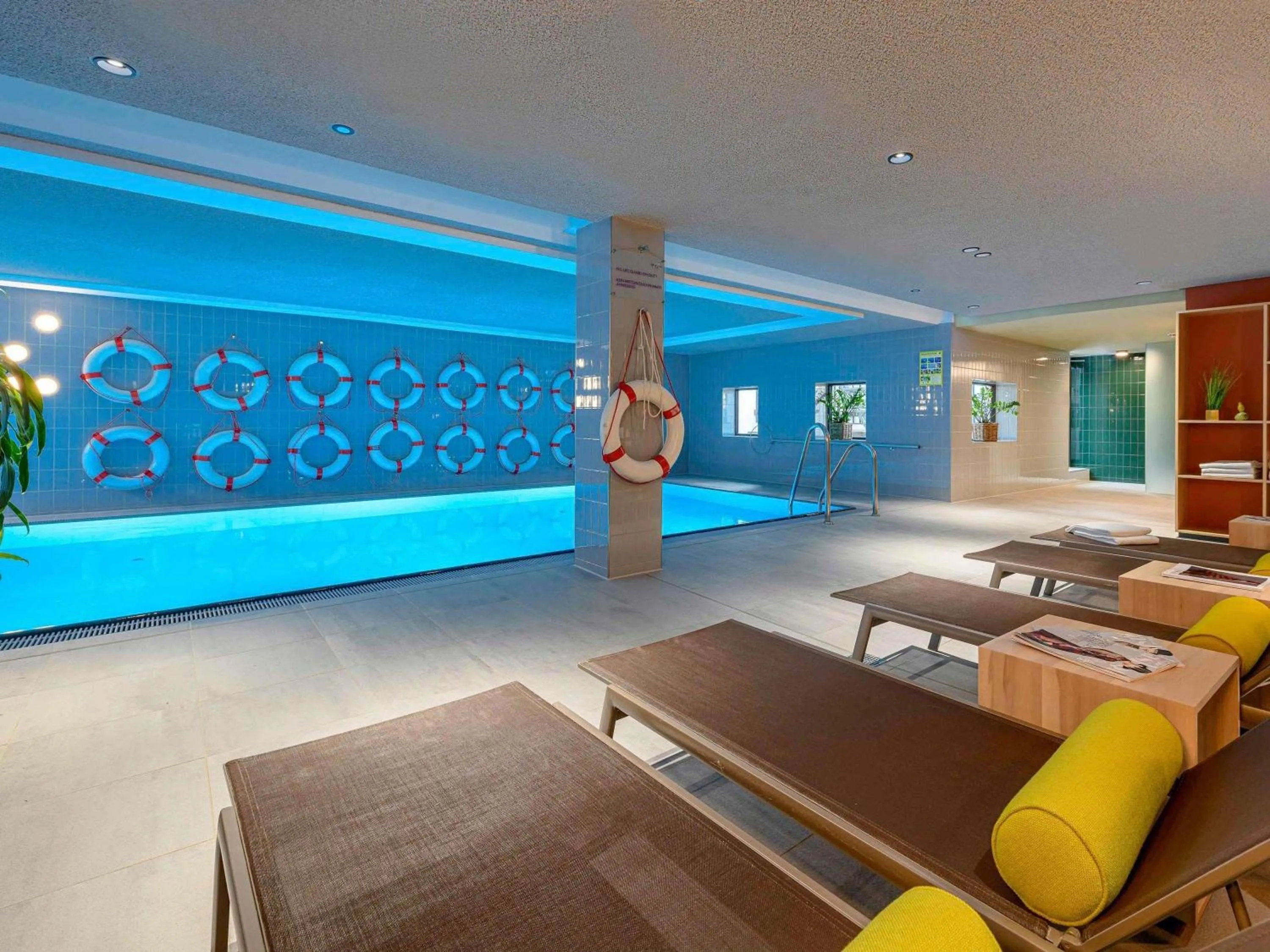 Pool view in Mercure Hotel Wiesbaden City