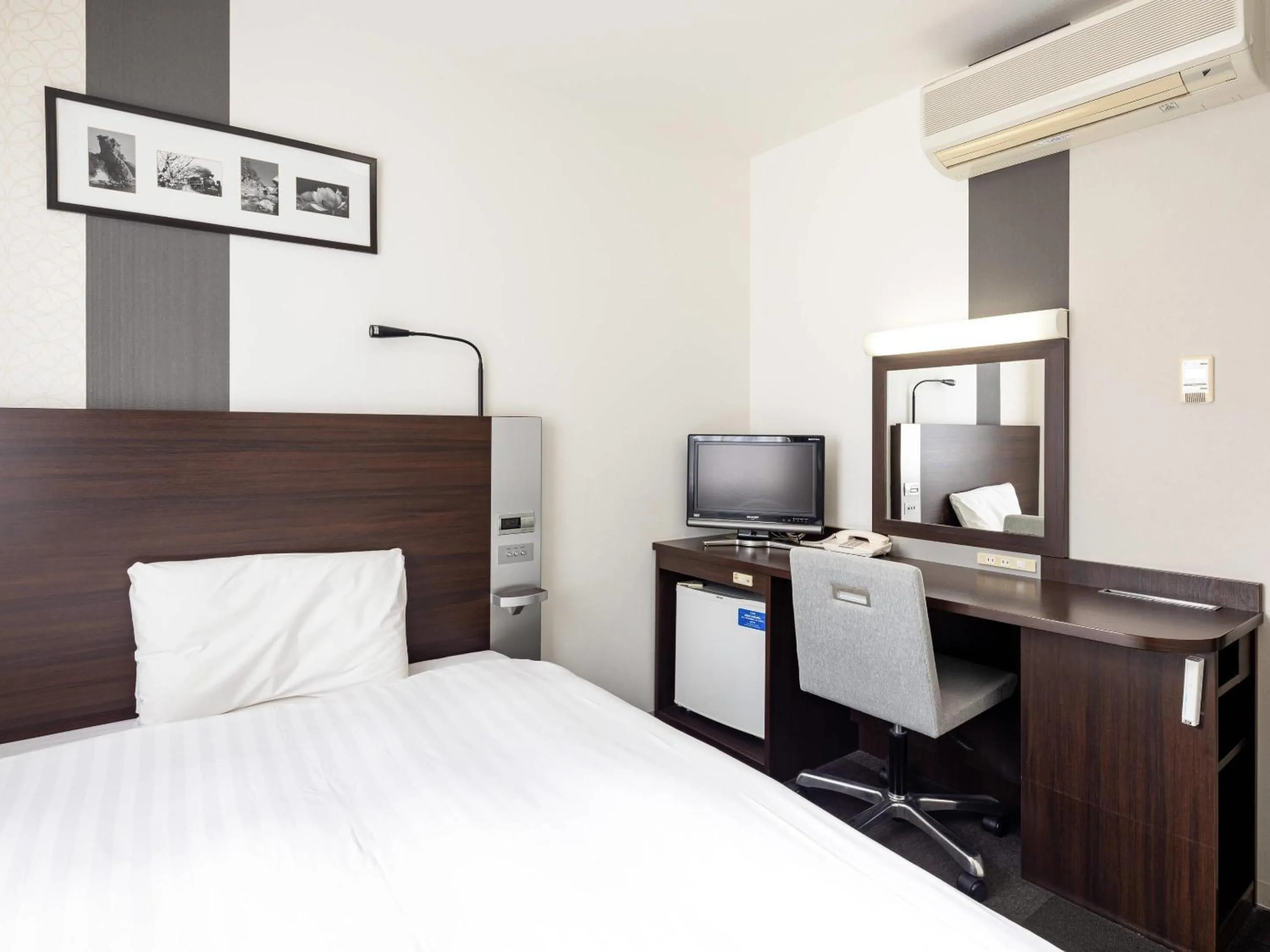 Bedroom, Bed in Comfort Hotel Shin Yamaguchi