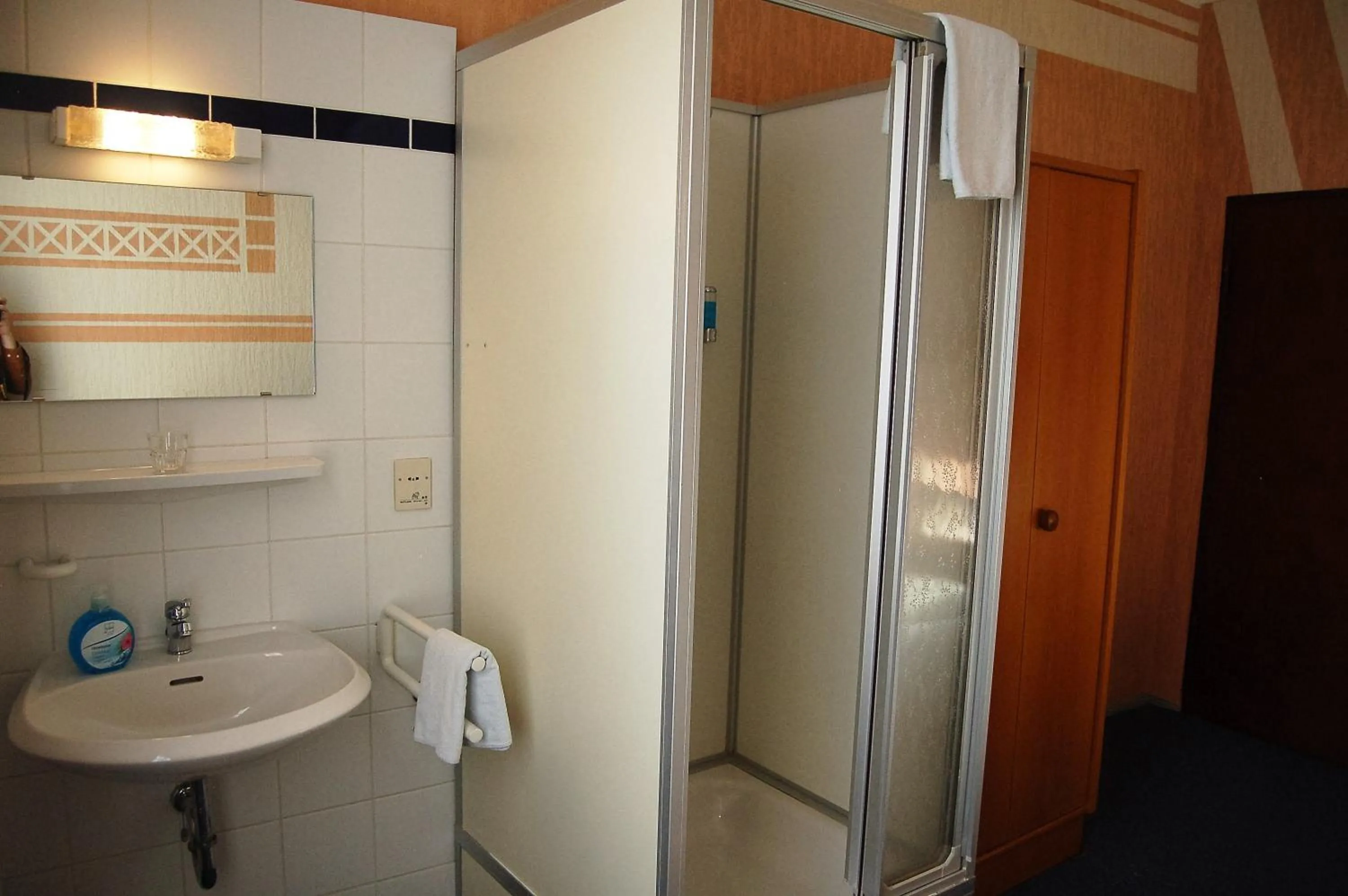 Shower in Hotel Graf Pückler