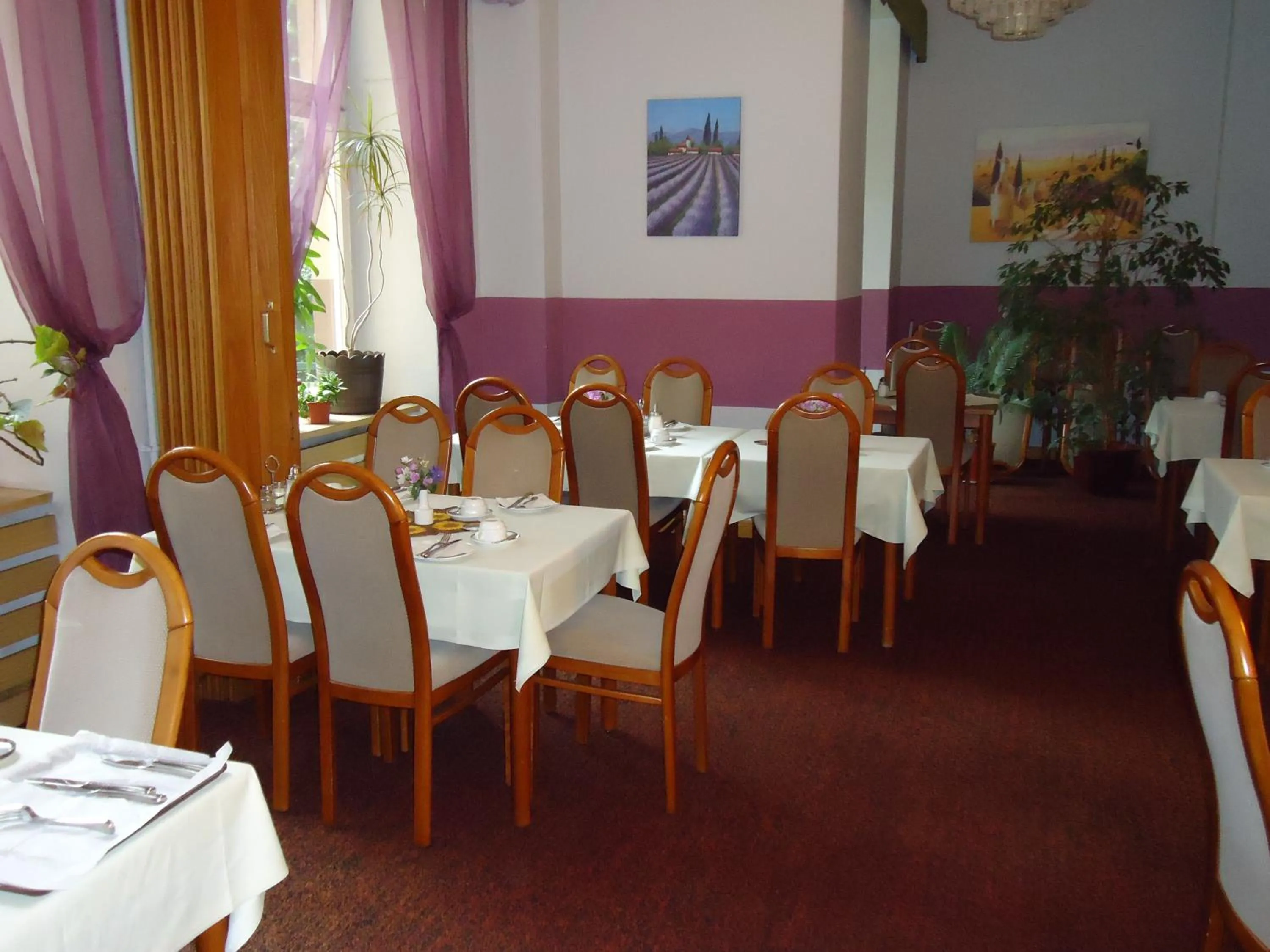 Restaurant/places to eat in Hotel Graf Pückler