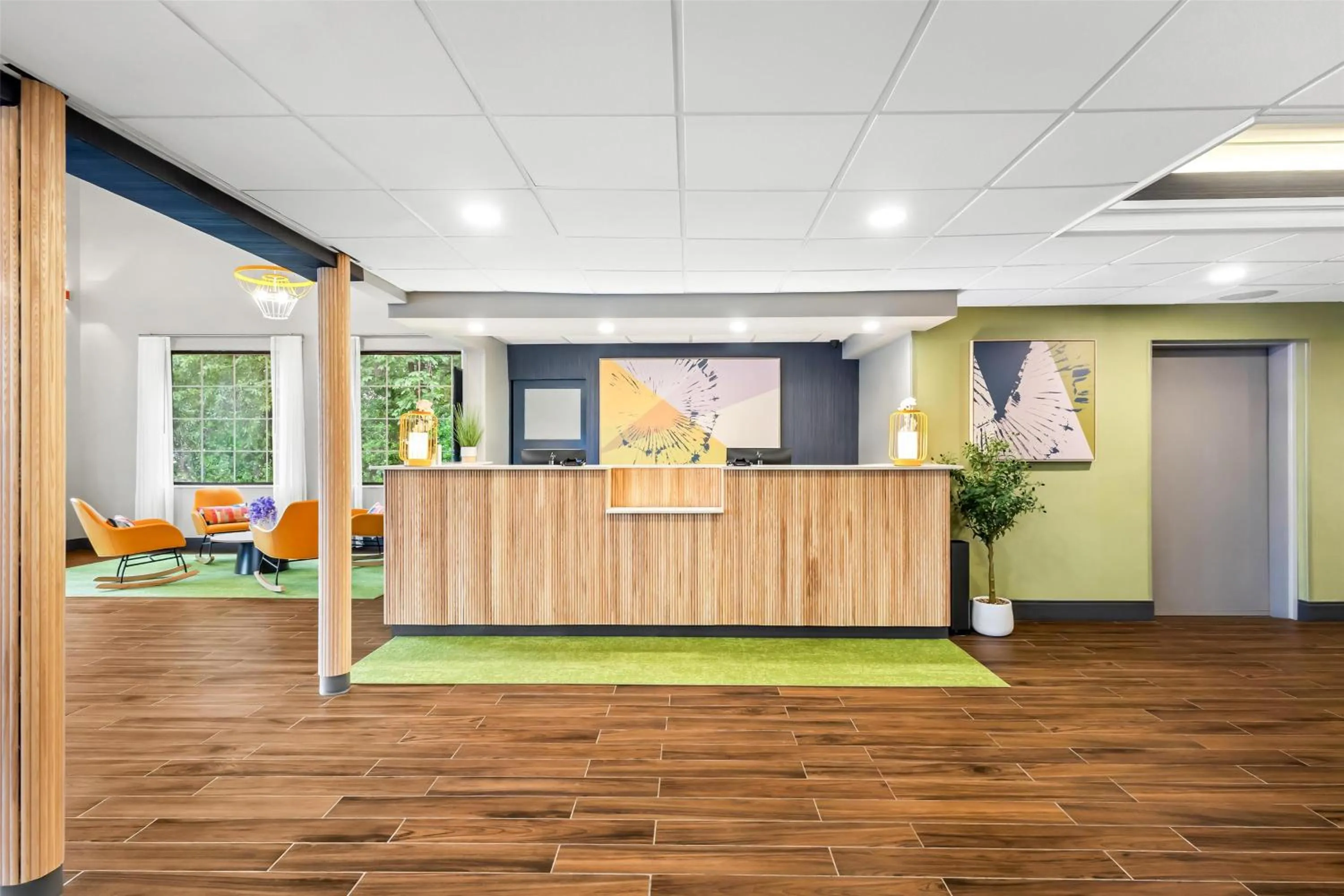 Lobby or reception in Spark by Hilton Duluth