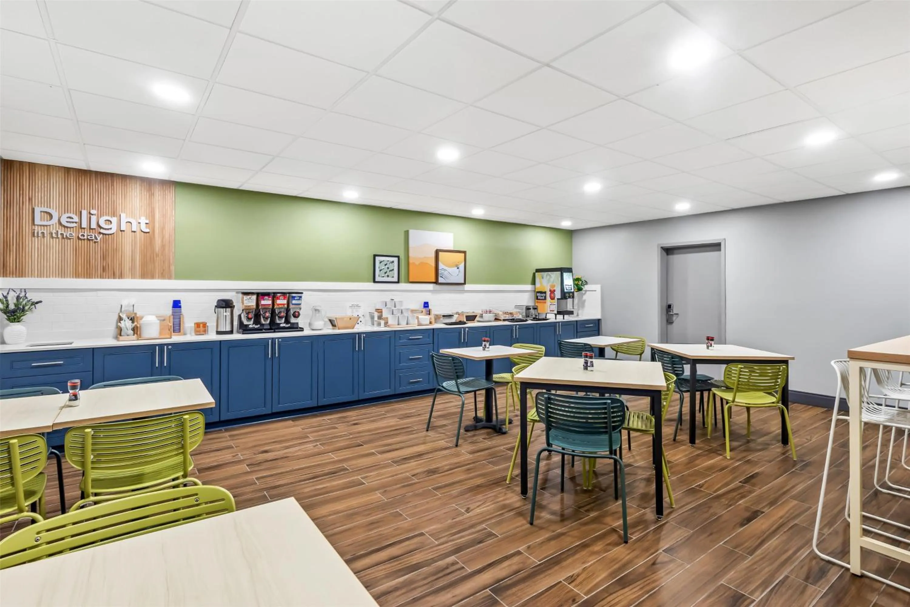 Breakfast in Spark by Hilton Duluth