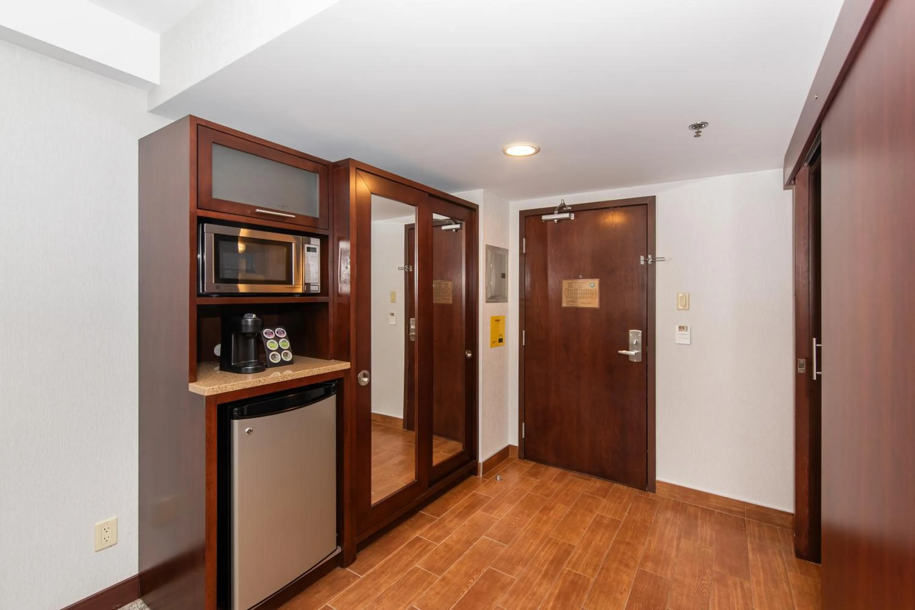 minibar in Quality Inn & Suites