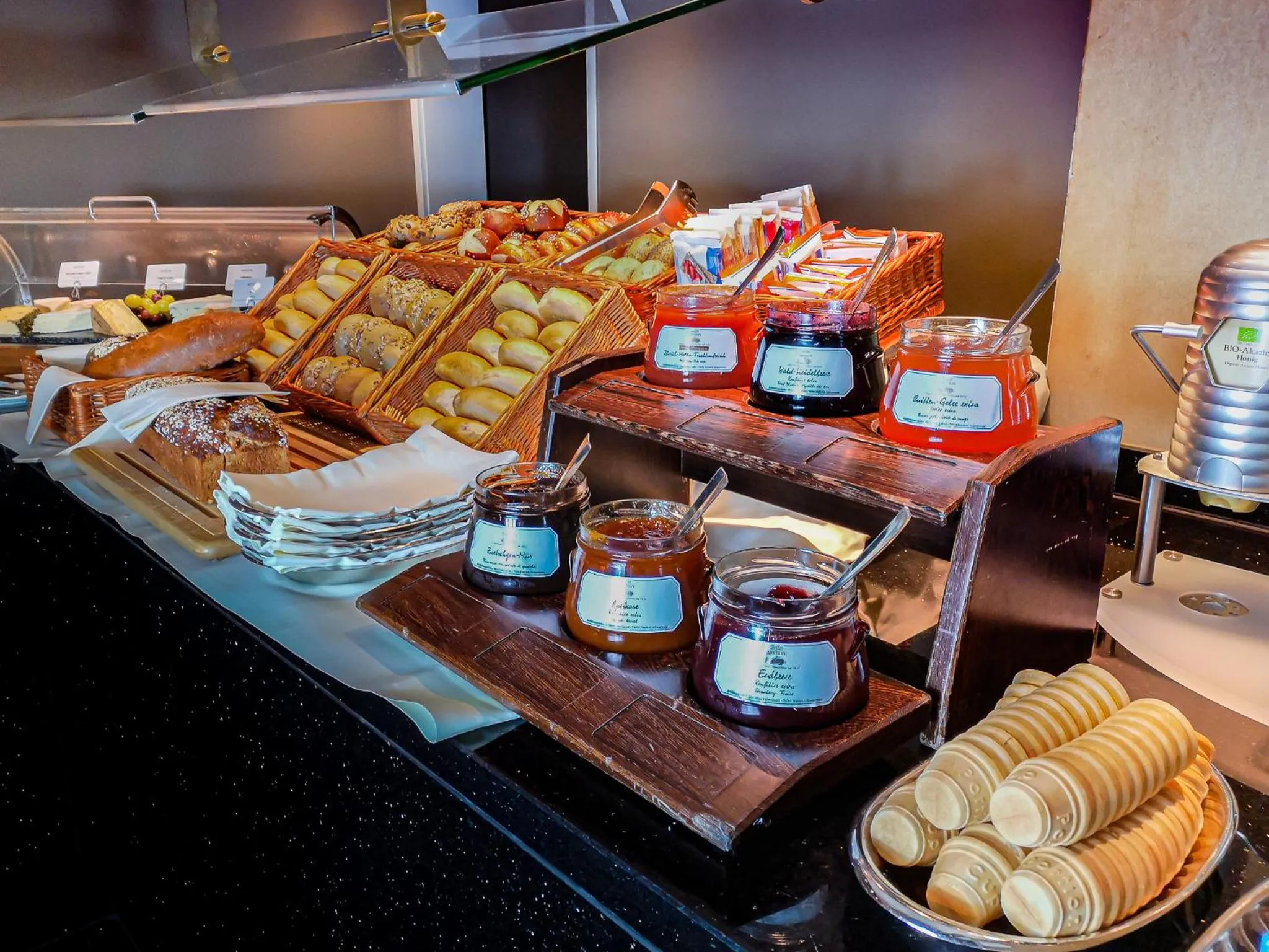Buffet breakfast in Novotel Karlsruhe City