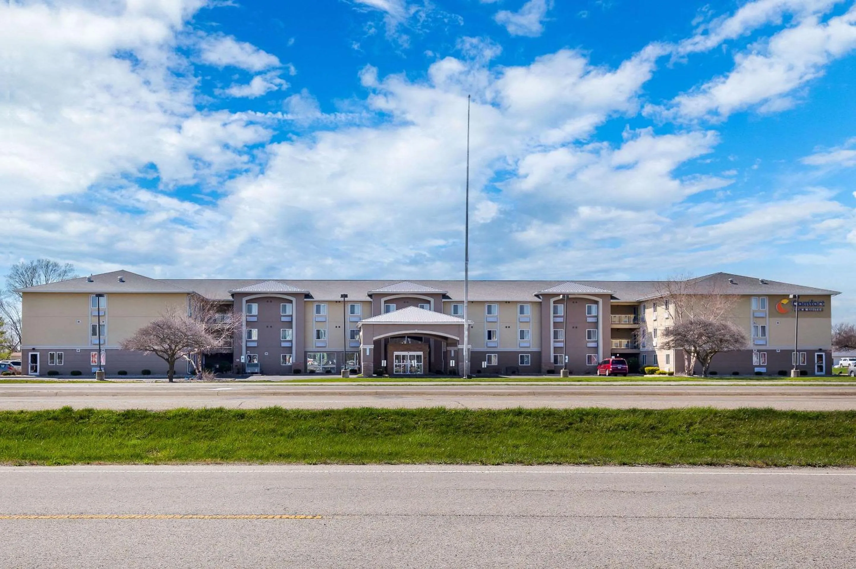 Property building in Comfort Inn & Suites Springfield I-55