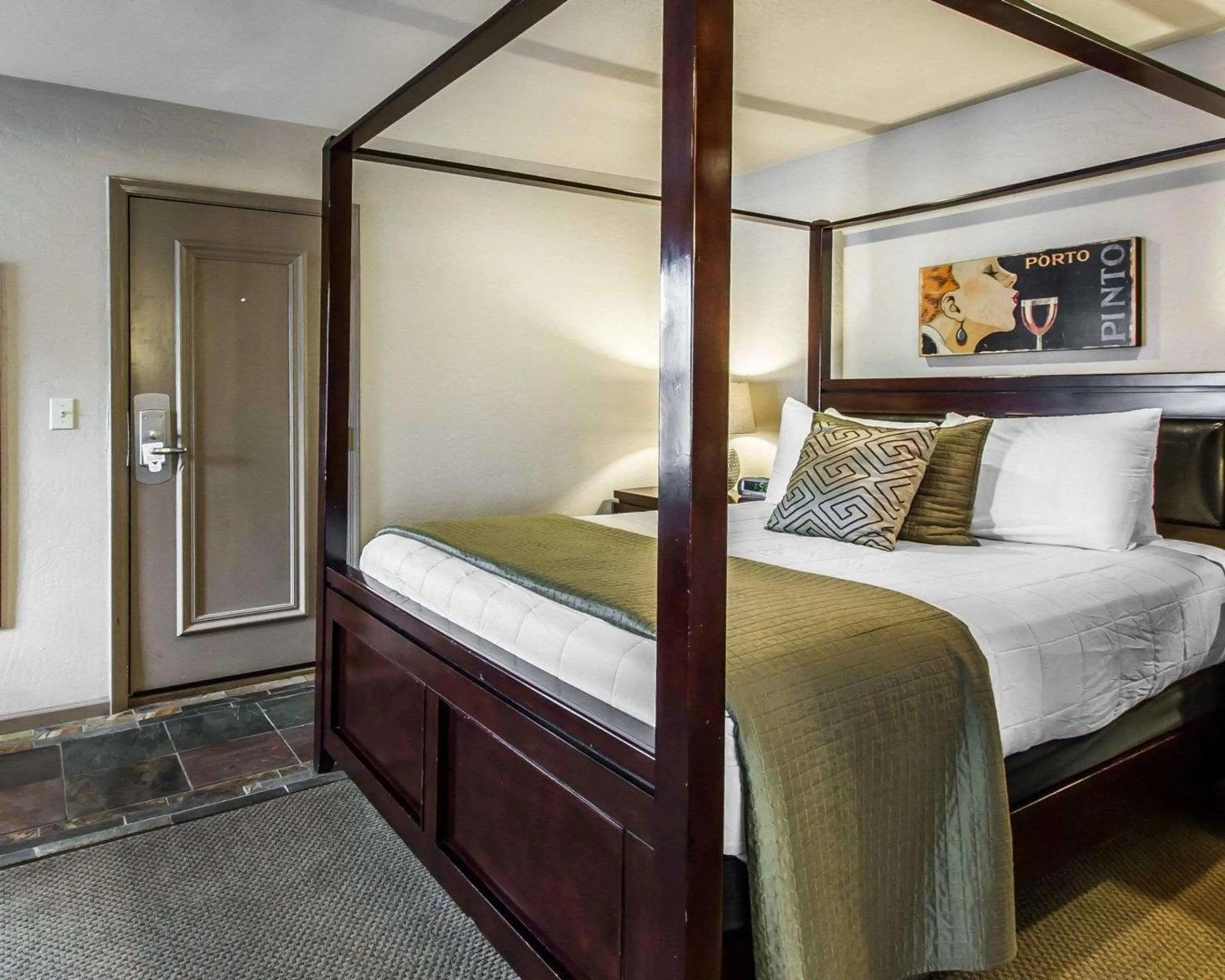 Bedroom, Bed in Rodeway Inn & Suites Williams Downtowner-Rte 66