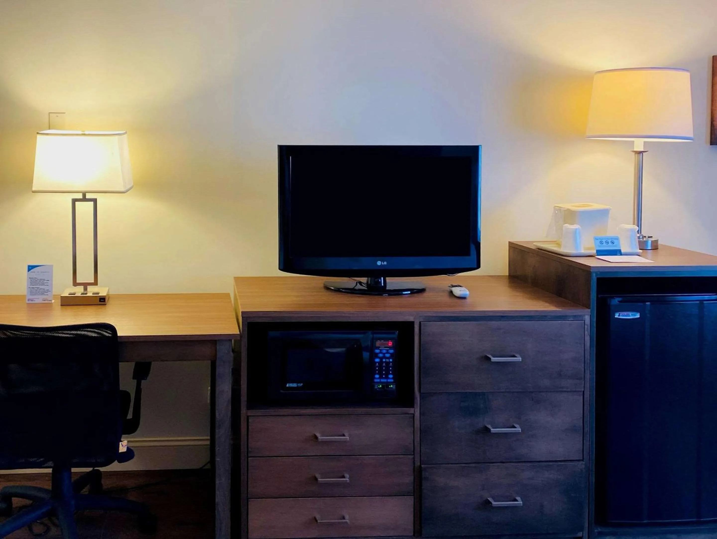 Photo of the whole room in Clarion Hotel & Conference Center Toms River