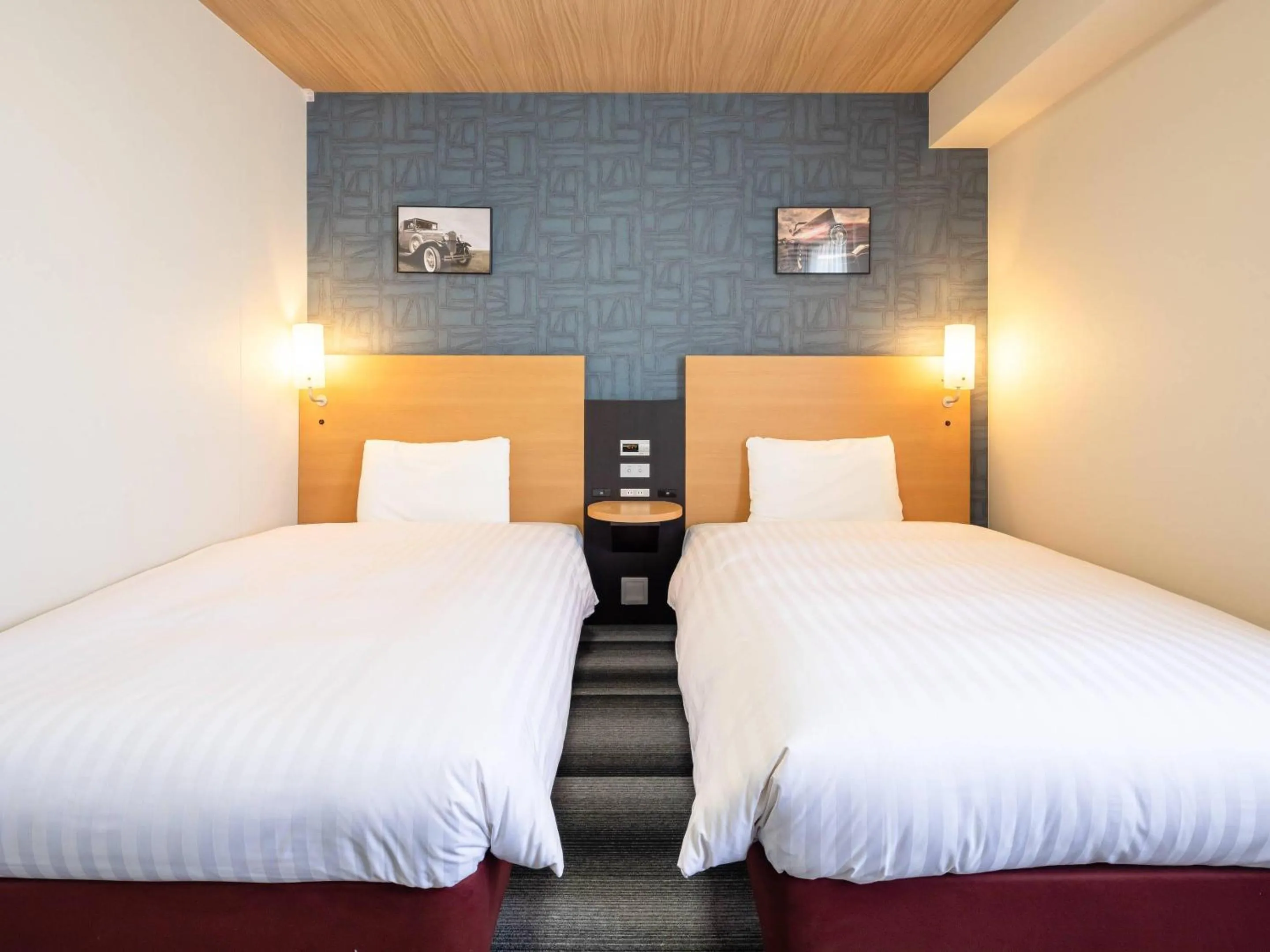 Standard Twin Room - Non-Smoking in Comfort Hotel Kariya