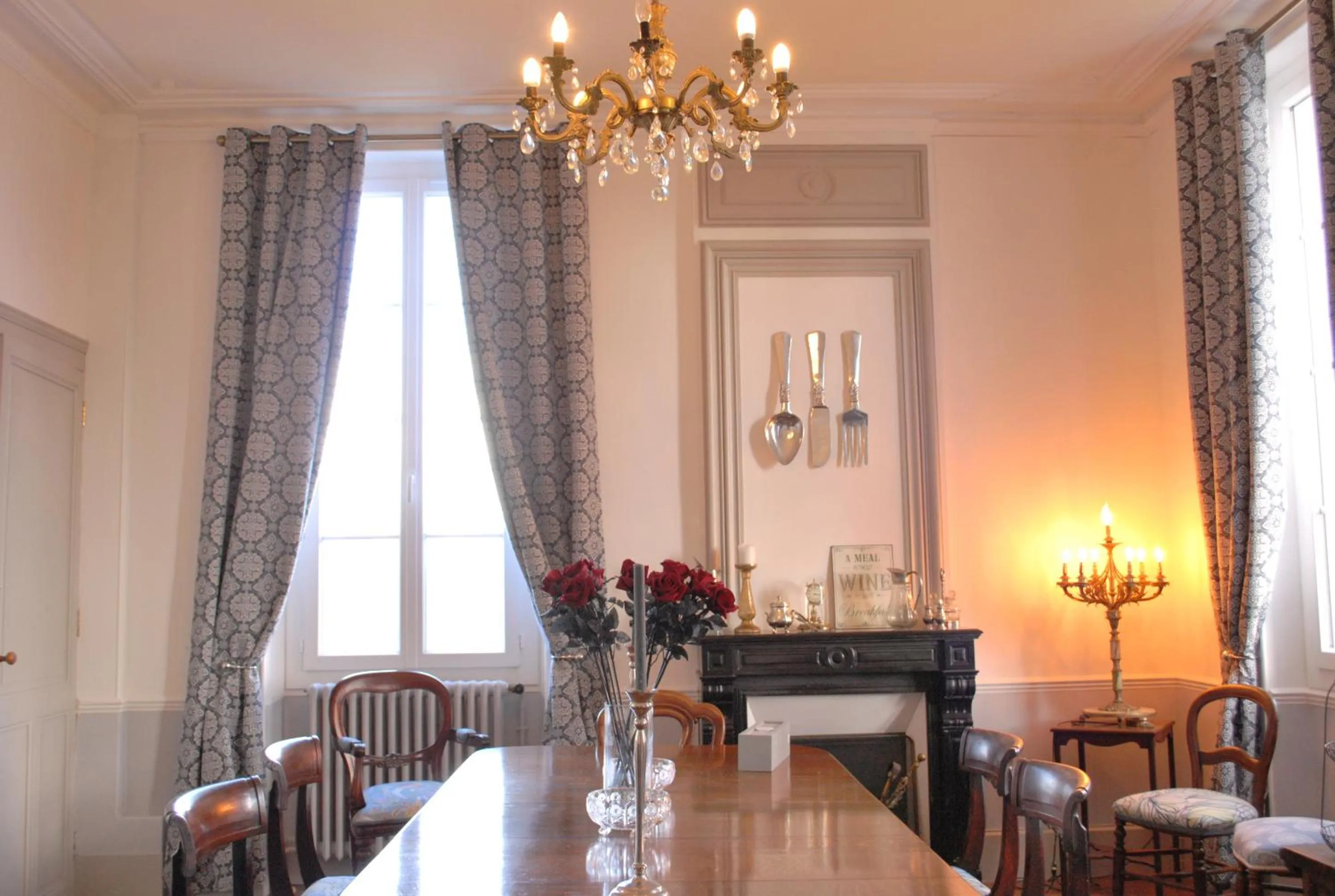 Restaurant/places to eat in Le Logis d'Epargnes B&B and Gite