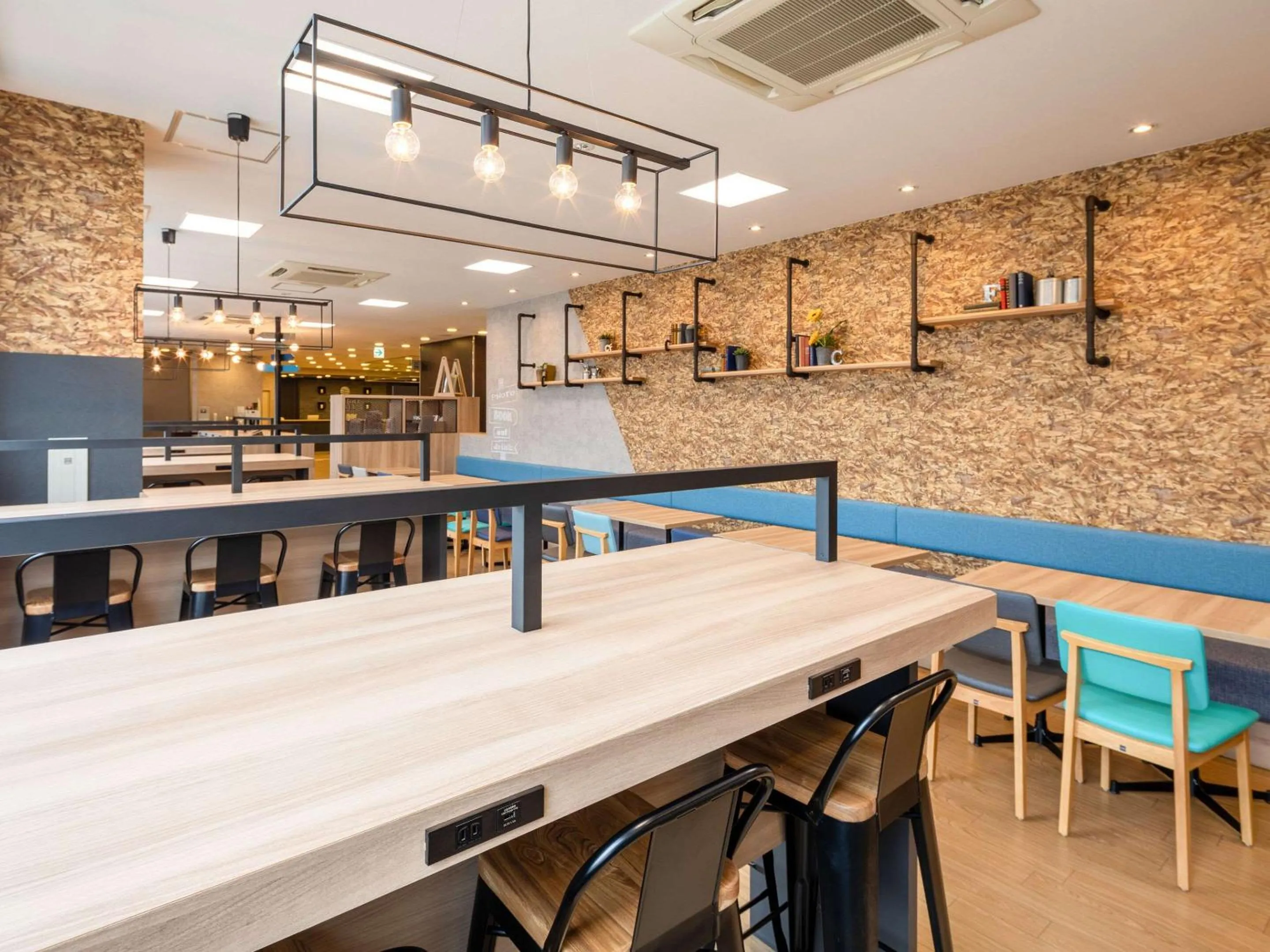 Restaurant/places to eat in Comfort Hotel Kokura