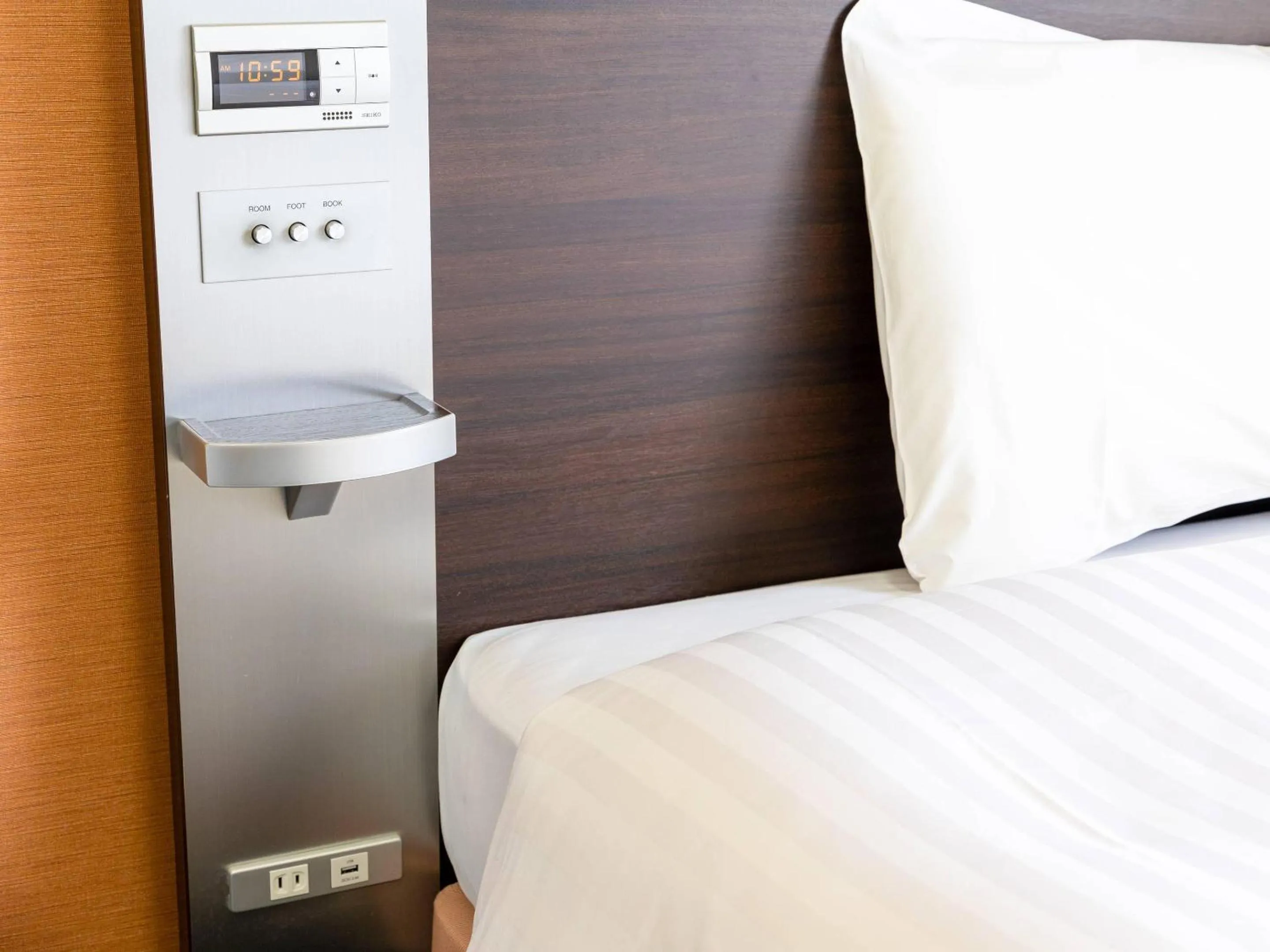 Bedroom, Bed in Comfort Hotel Kurosaki