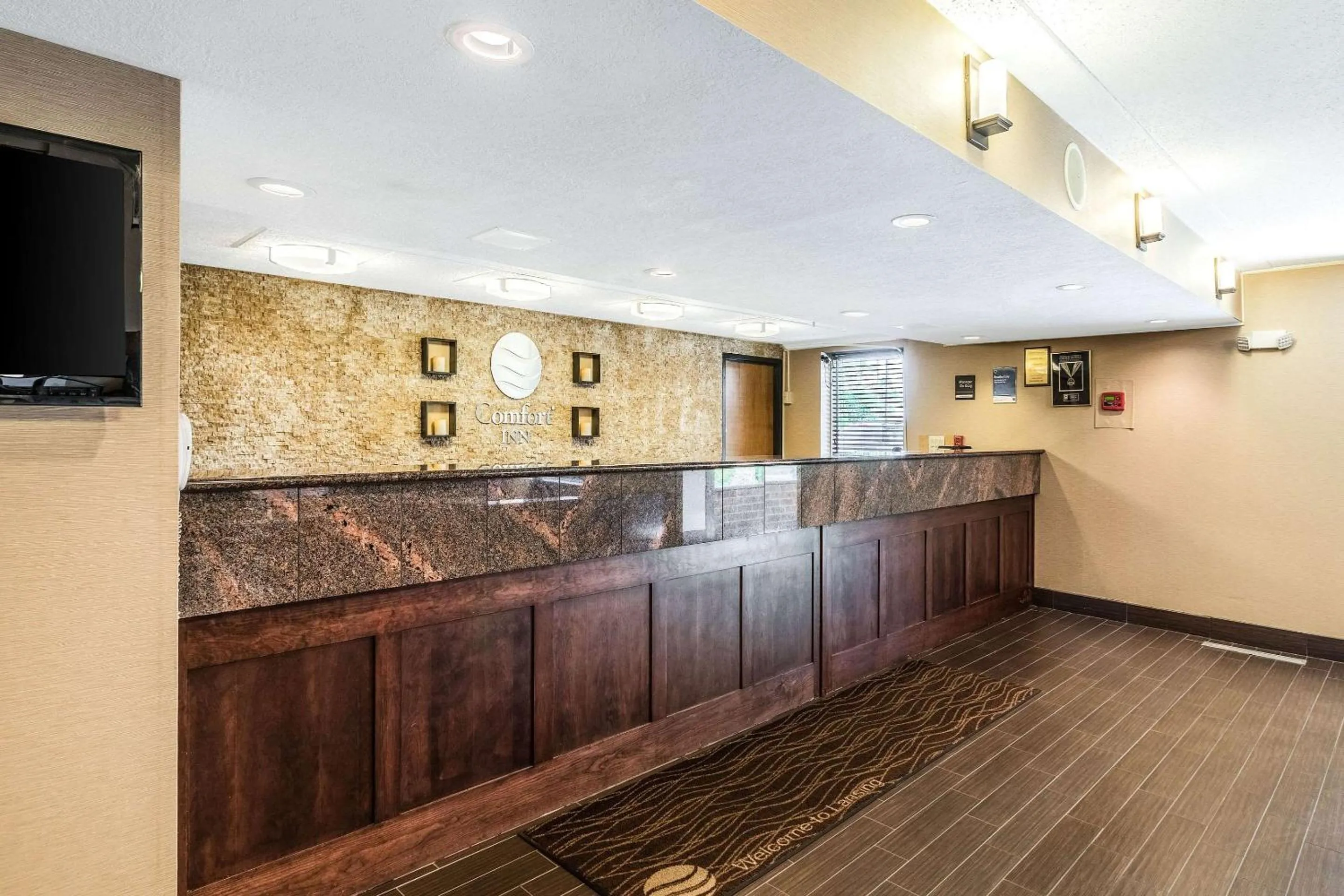 Lobby or reception in Comfort Inn Lansing West
