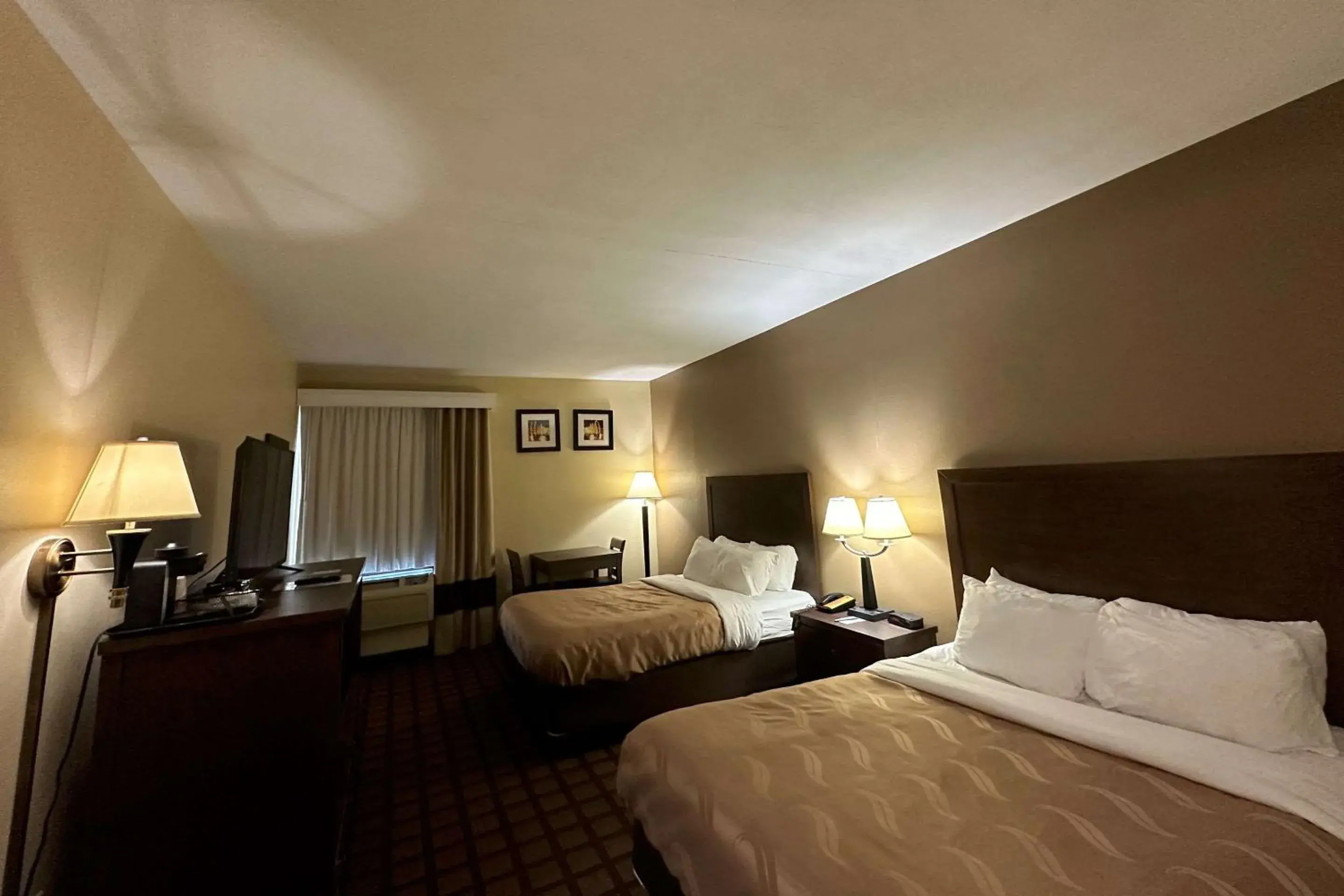 Queen Room with Two Queen Beds - Non-Smoking in Quality Inn Perryville I-55 Queen Room with Two Queen Beds - Non-Smoking in Quality Inn Perryville I-55