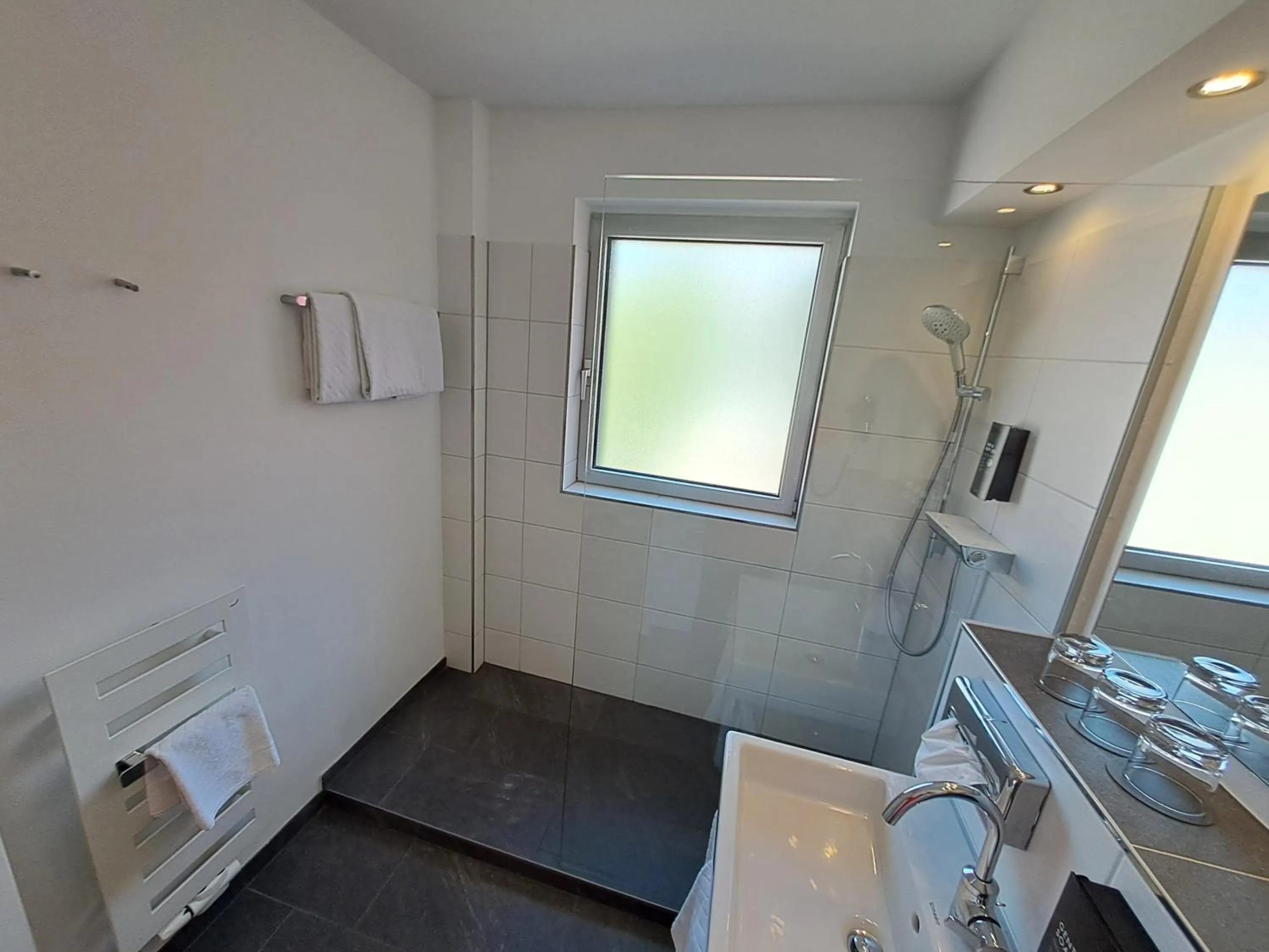 Bathroom in Turm Hotel