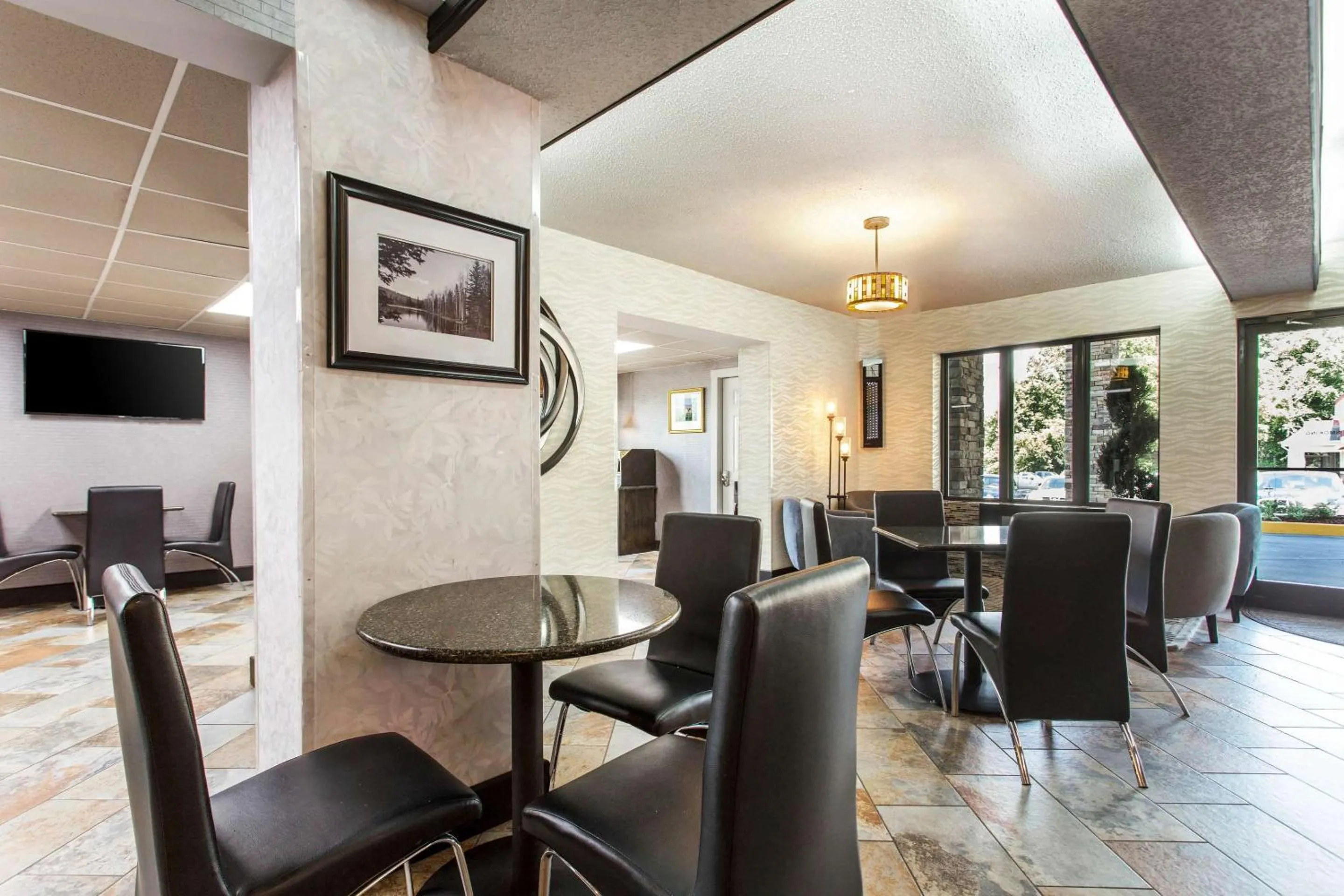 Lobby or reception in Quality Inn Black Mountain-Asheville East