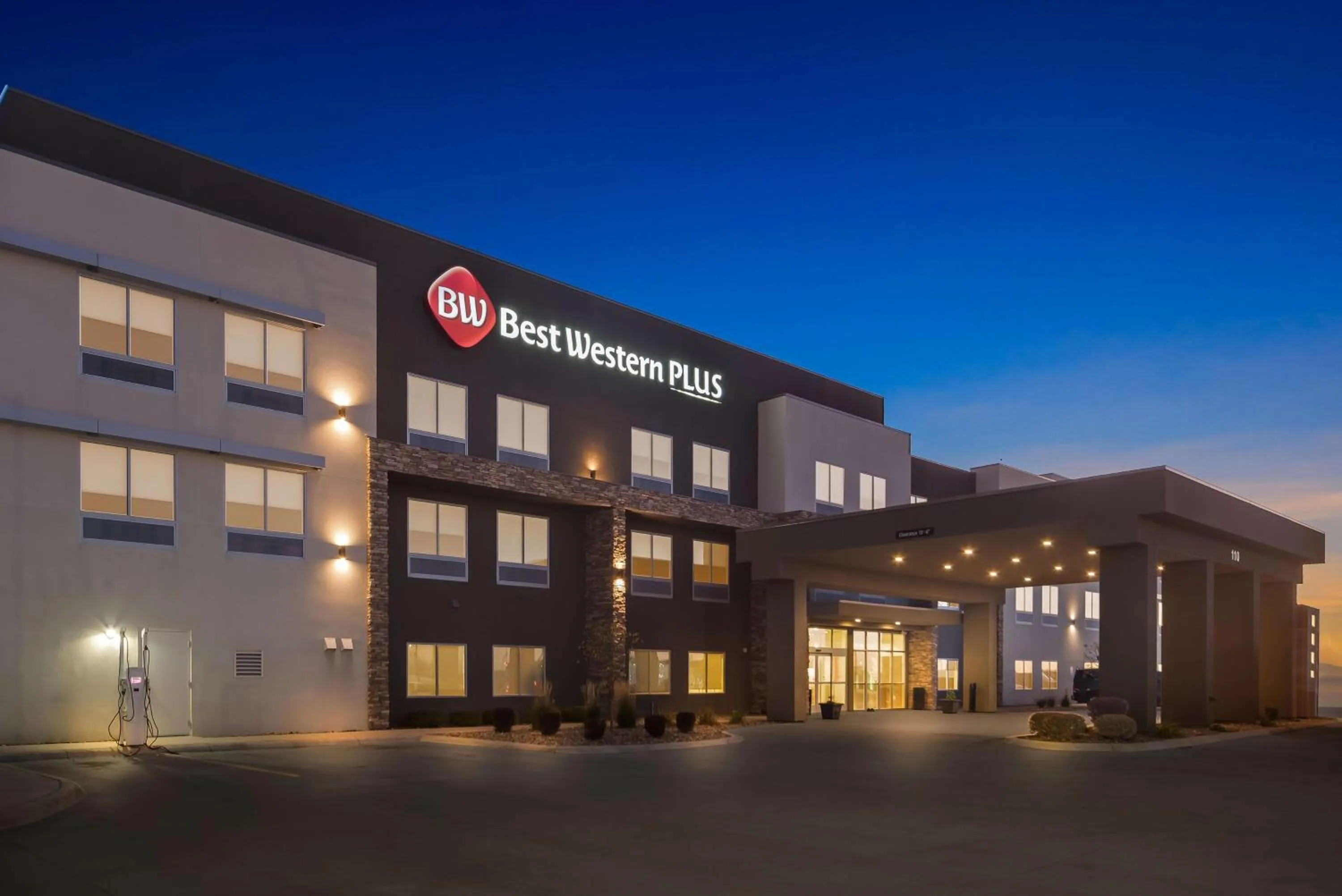 Property building in Best Western Plus Ogallala Inn