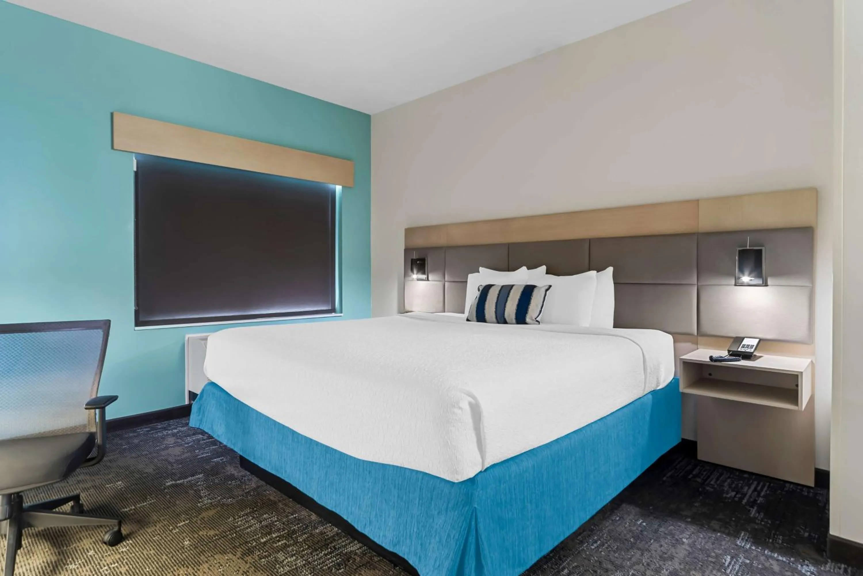 Bedroom, Bed in Best Western Plus Ogallala Inn