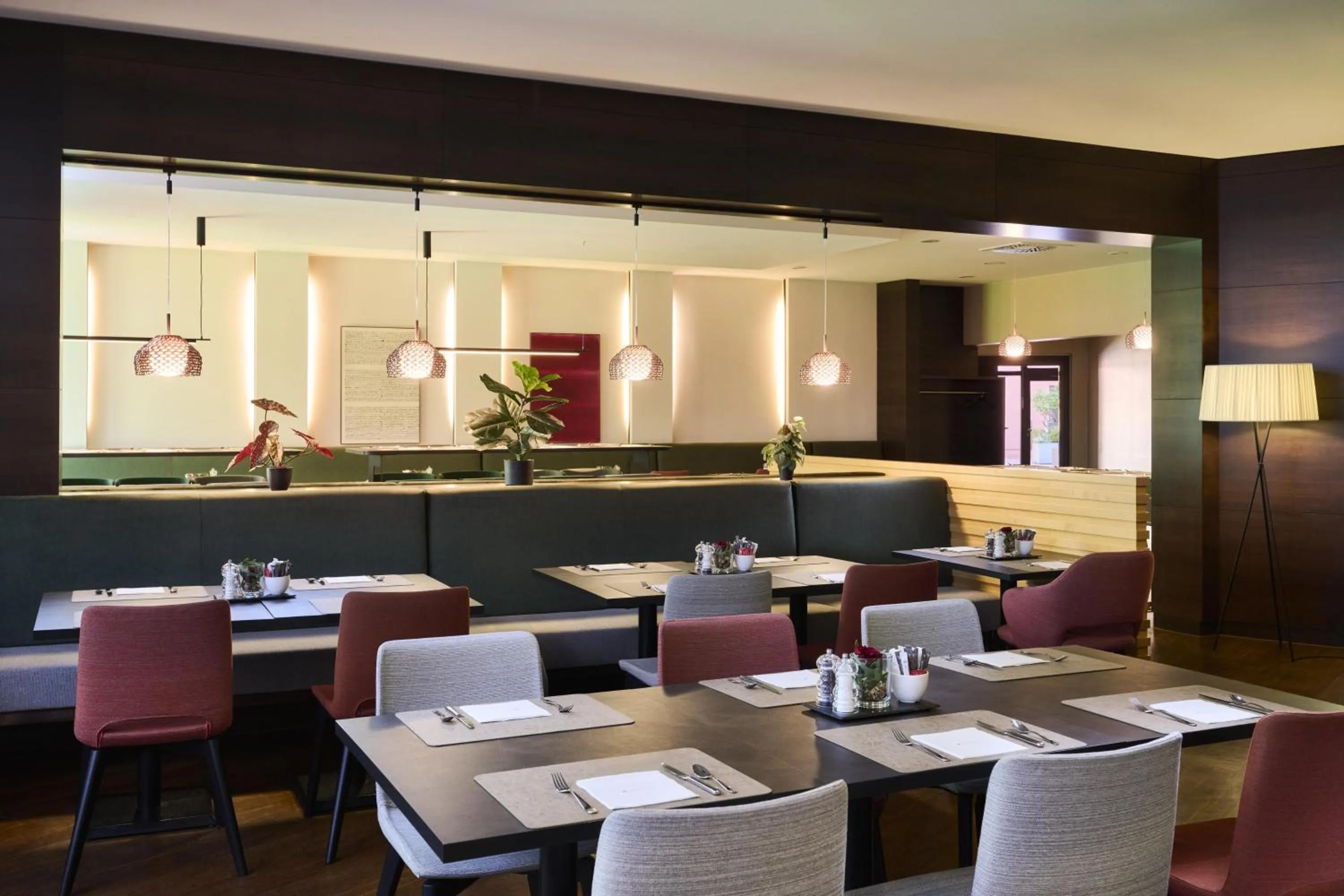 Restaurant/places to eat in NH Collection Nürnberg City