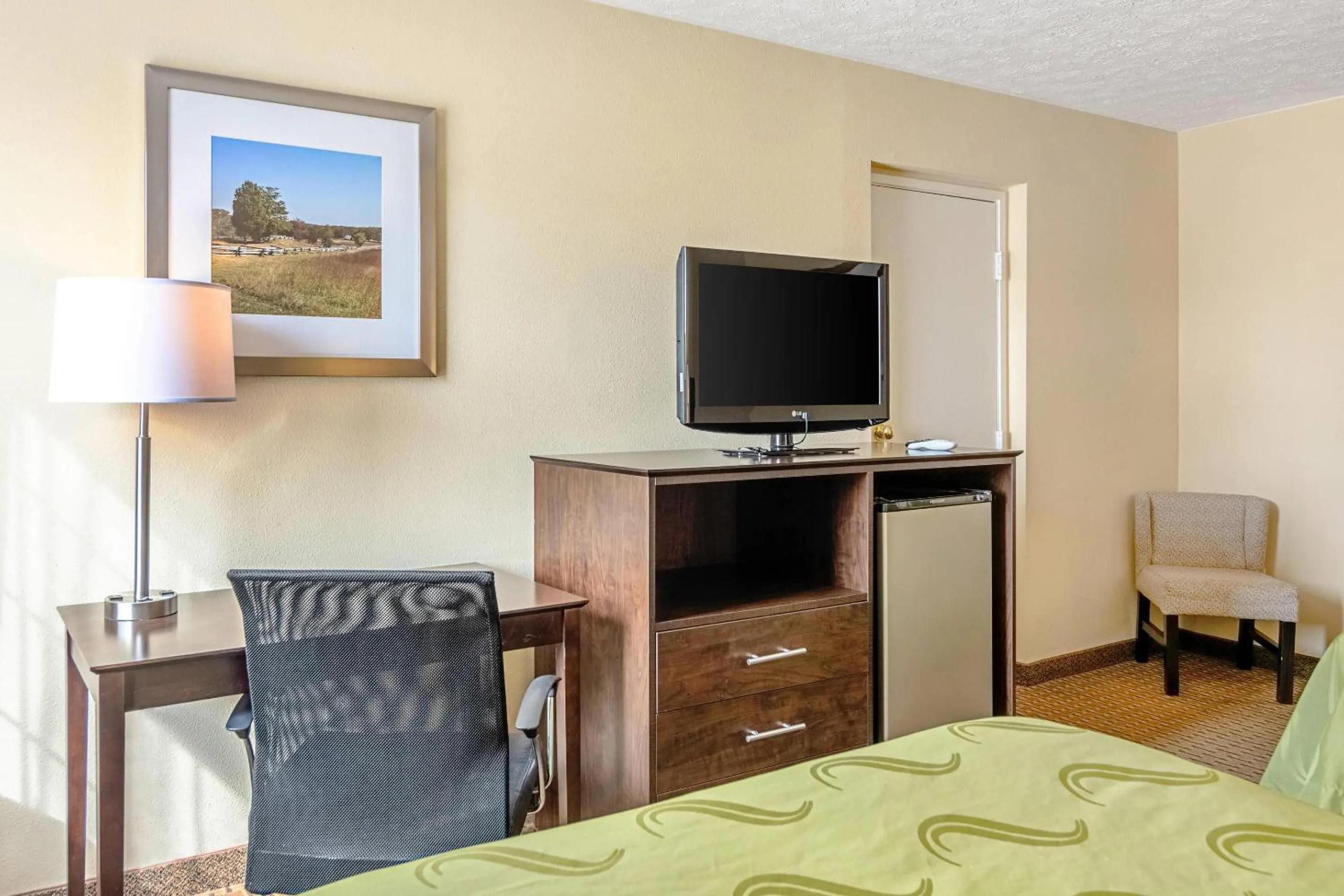 Bedroom, Bed in Quality Inn Burkeville Hwy 360 & 460