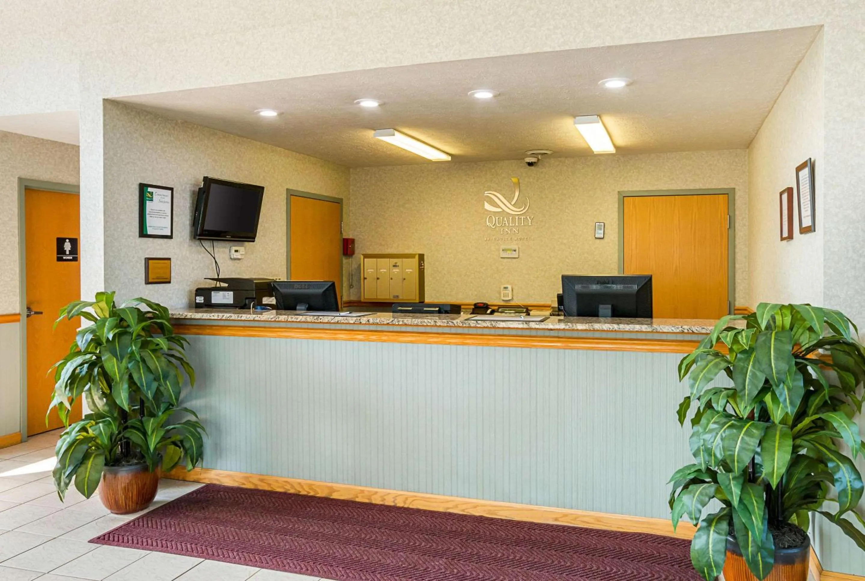 Lobby or reception in Quality Inn Weston
