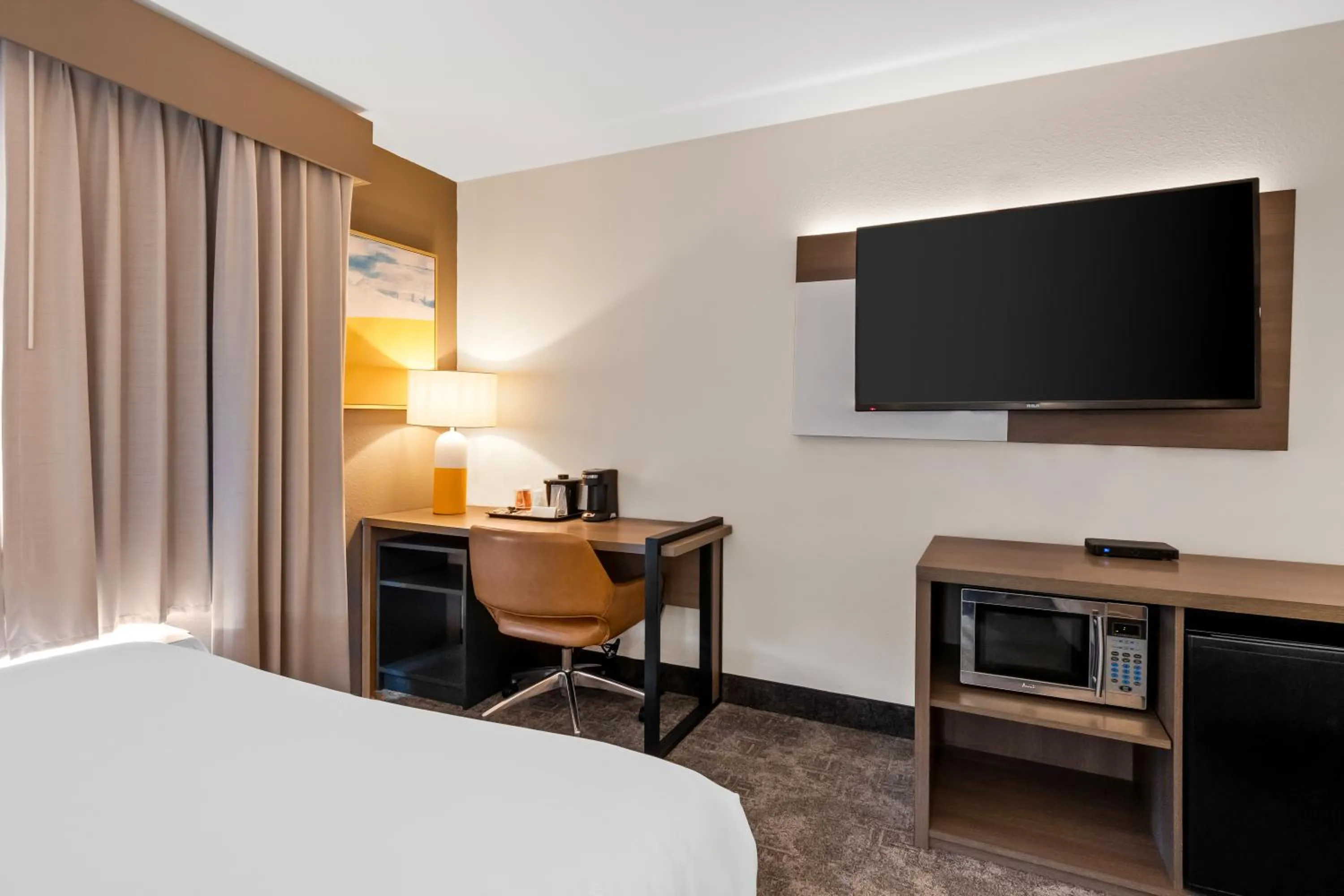 Bedroom, Bed in Comfort Inn & Suites Elk City South