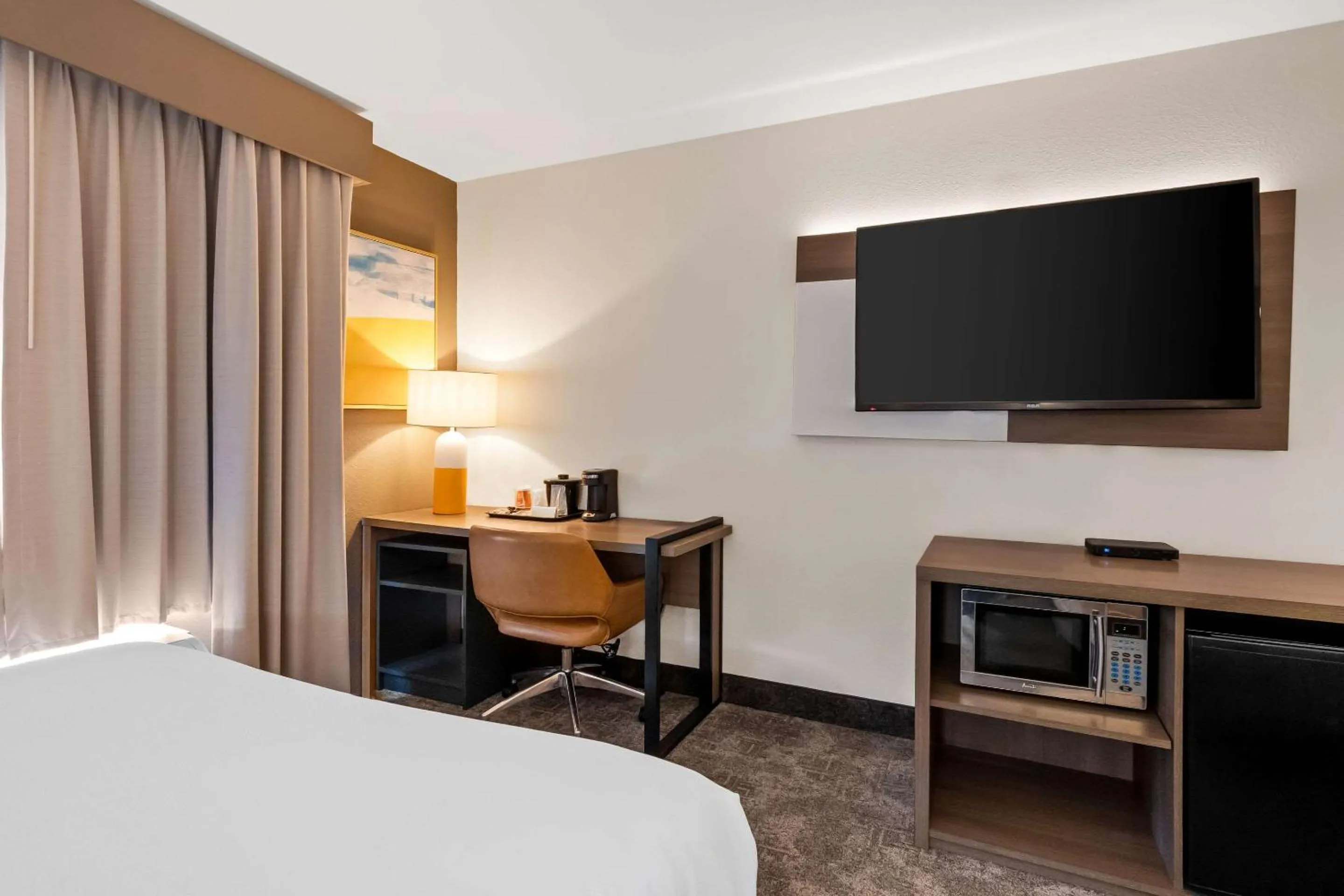 Bedroom, Bed in Comfort Inn & Suites Elk City South