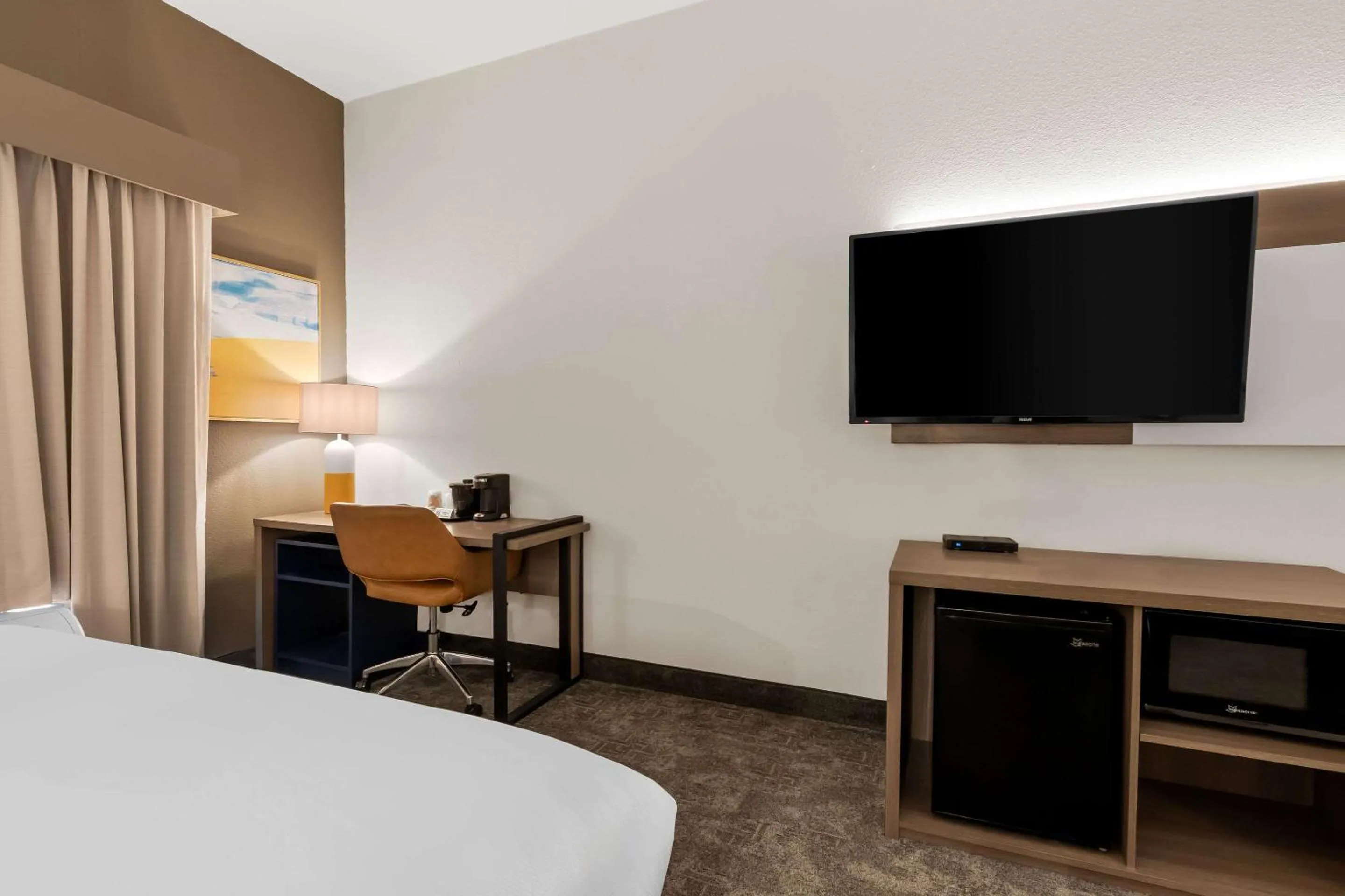 Bedroom, Bed in Comfort Inn & Suites Elk City South